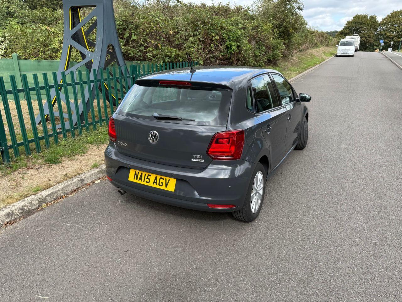 Volkswagen Polo view 10
