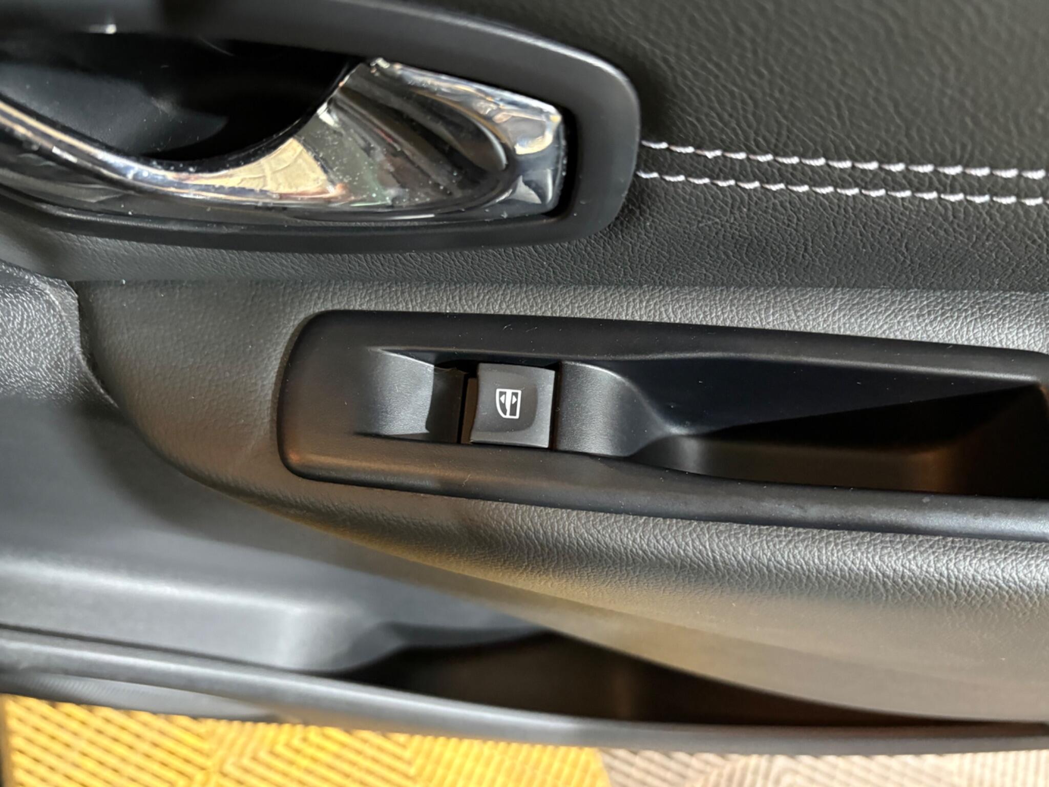 Renault Scenic view 40
