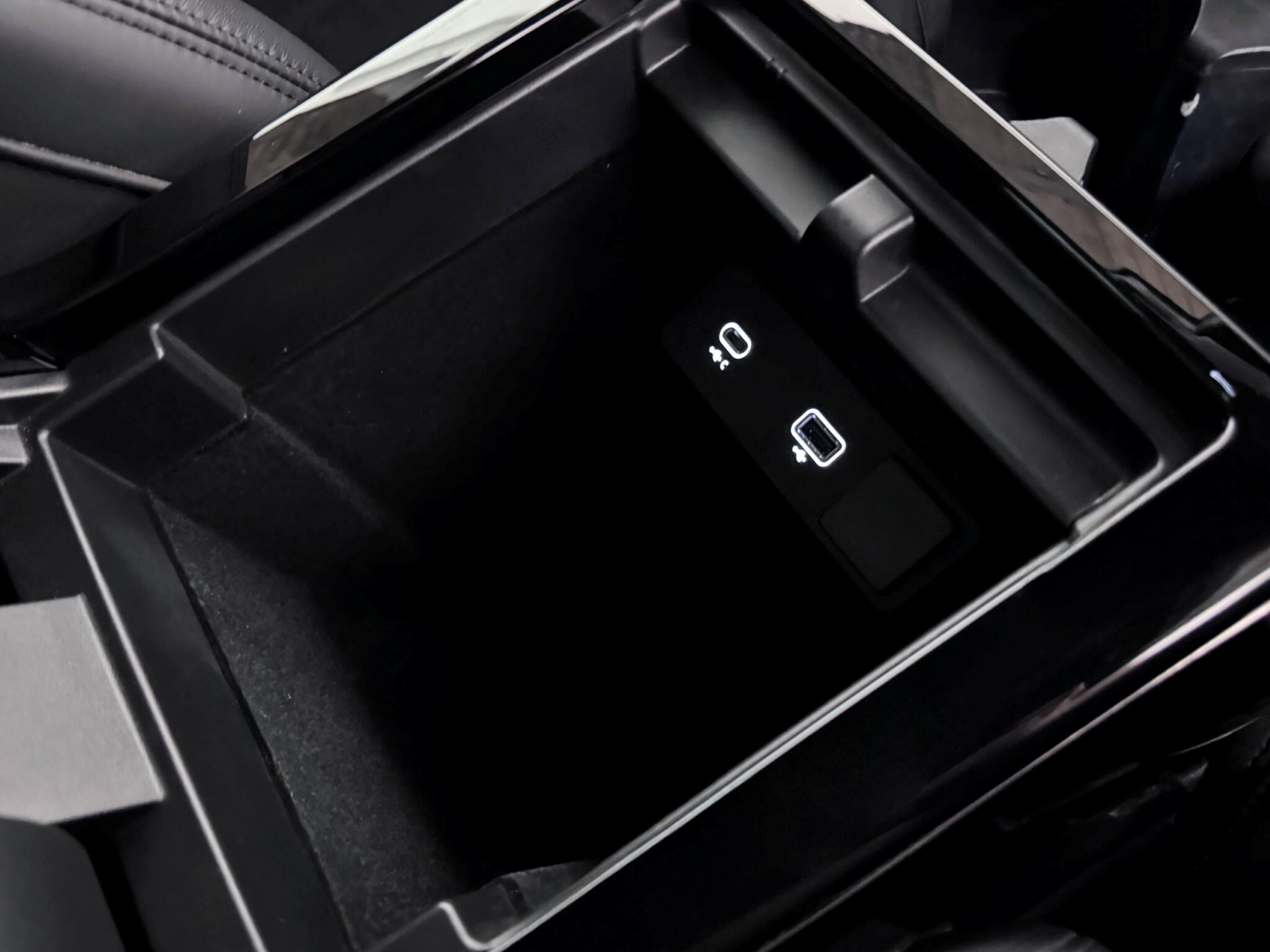 Land Rover Range Rover Evoque view 35
