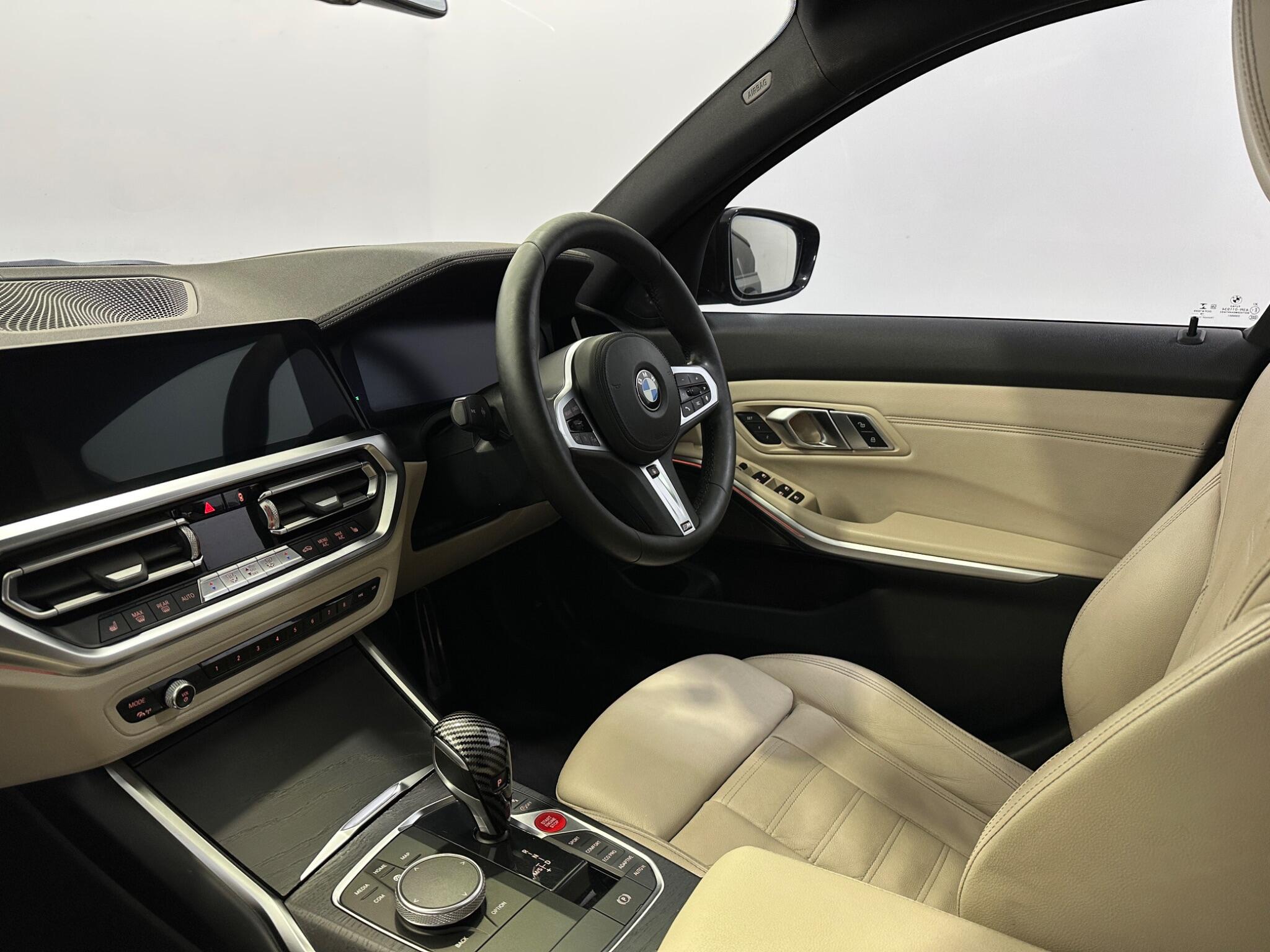 BMW 3 Series view 33