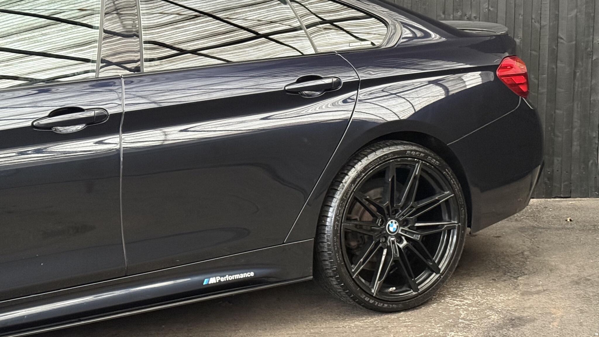 BMW 4 Series view 9