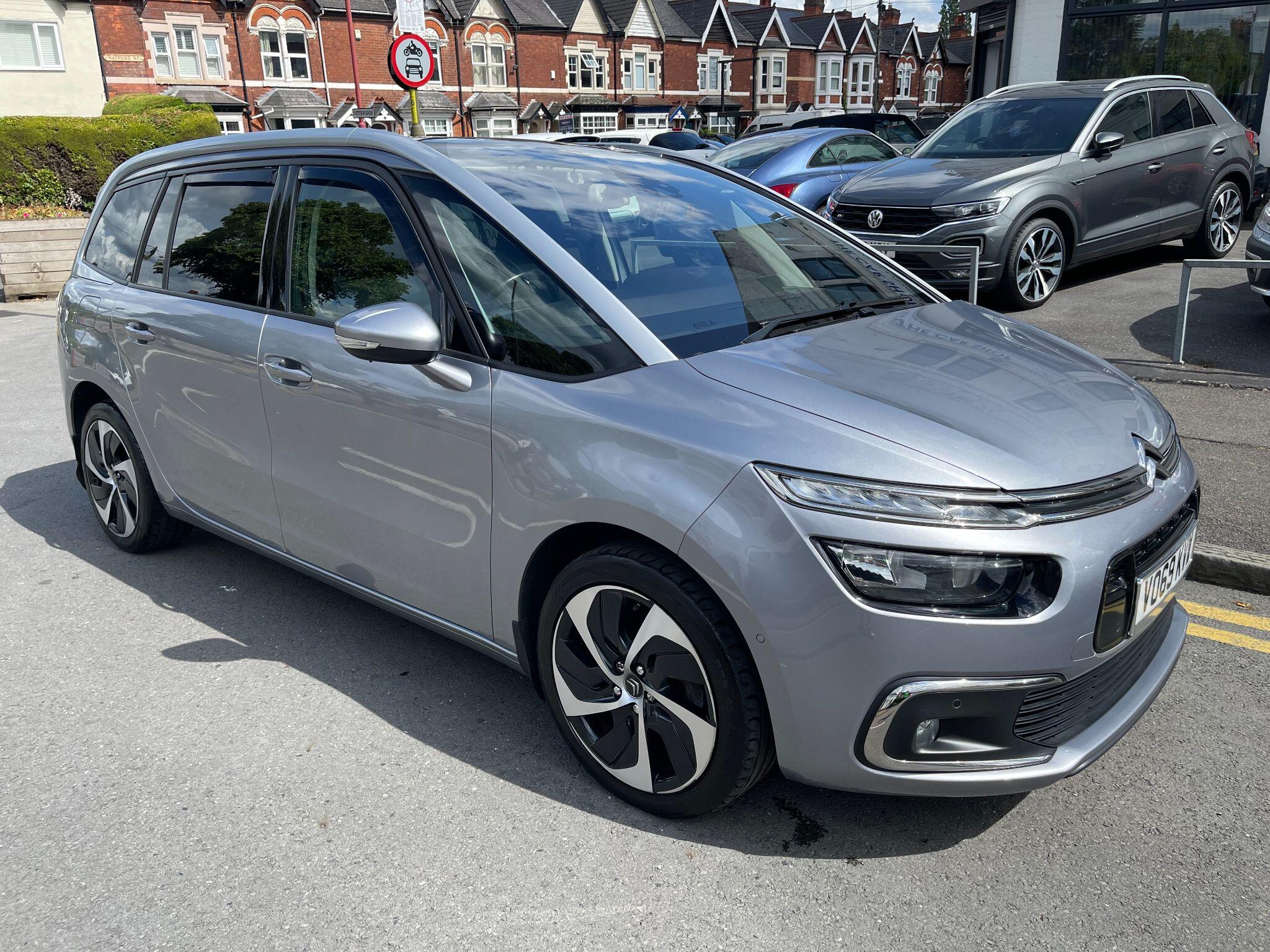 Citroen Grand C4 Spacetourer view 10