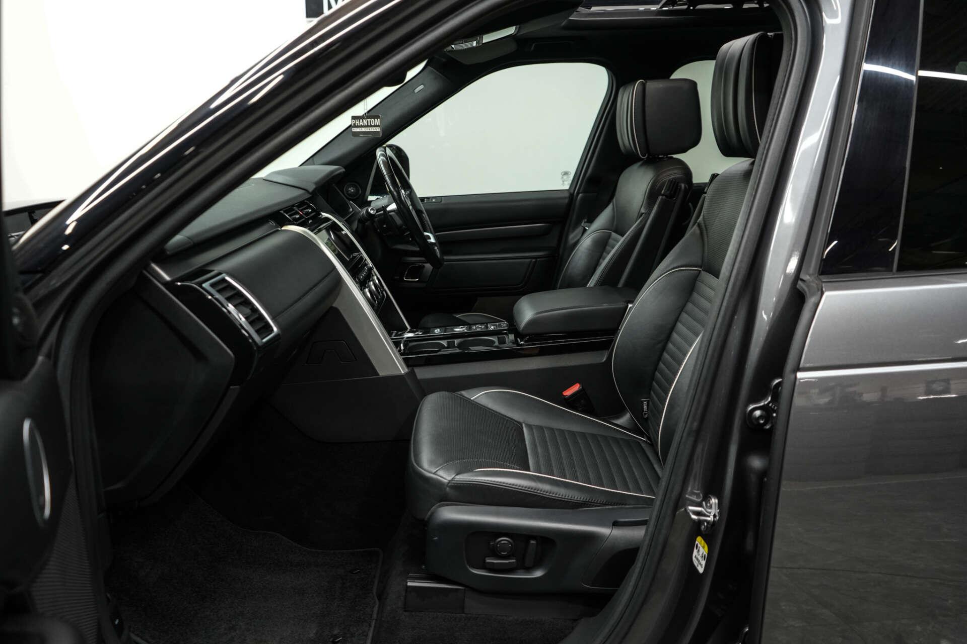 Land Rover Discovery view 17