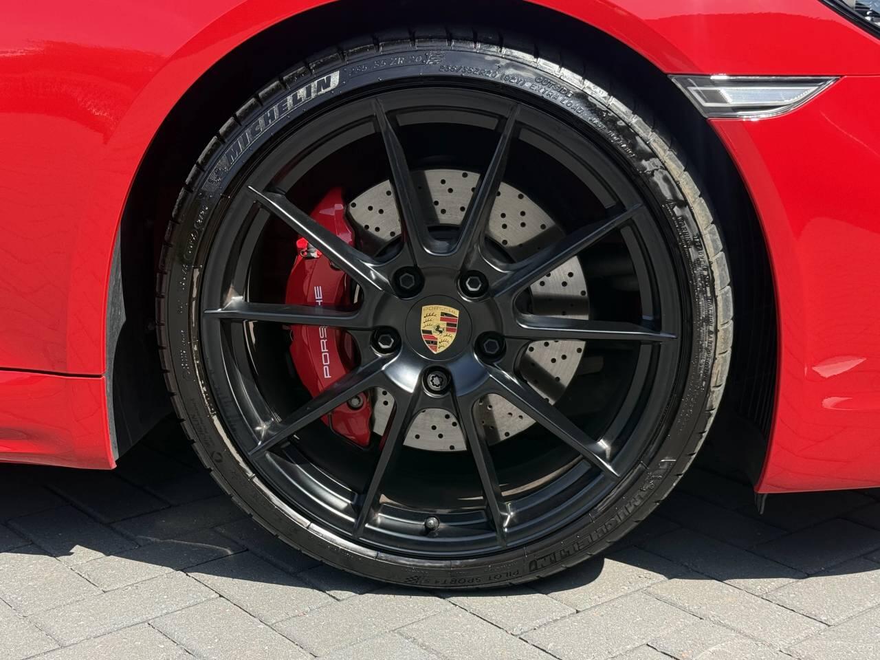 Porsche Cayman view 44