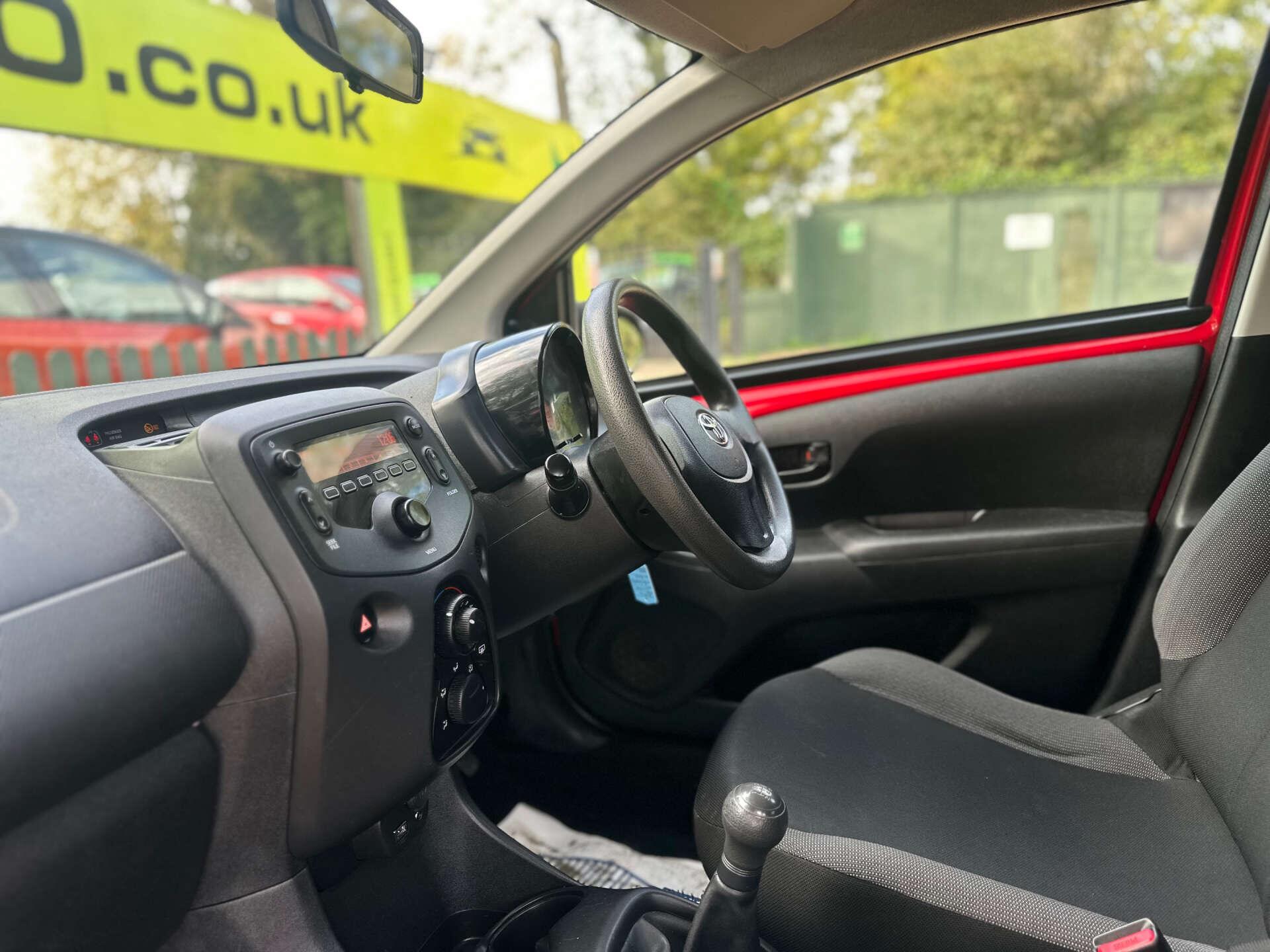 Toyota Aygo view 14