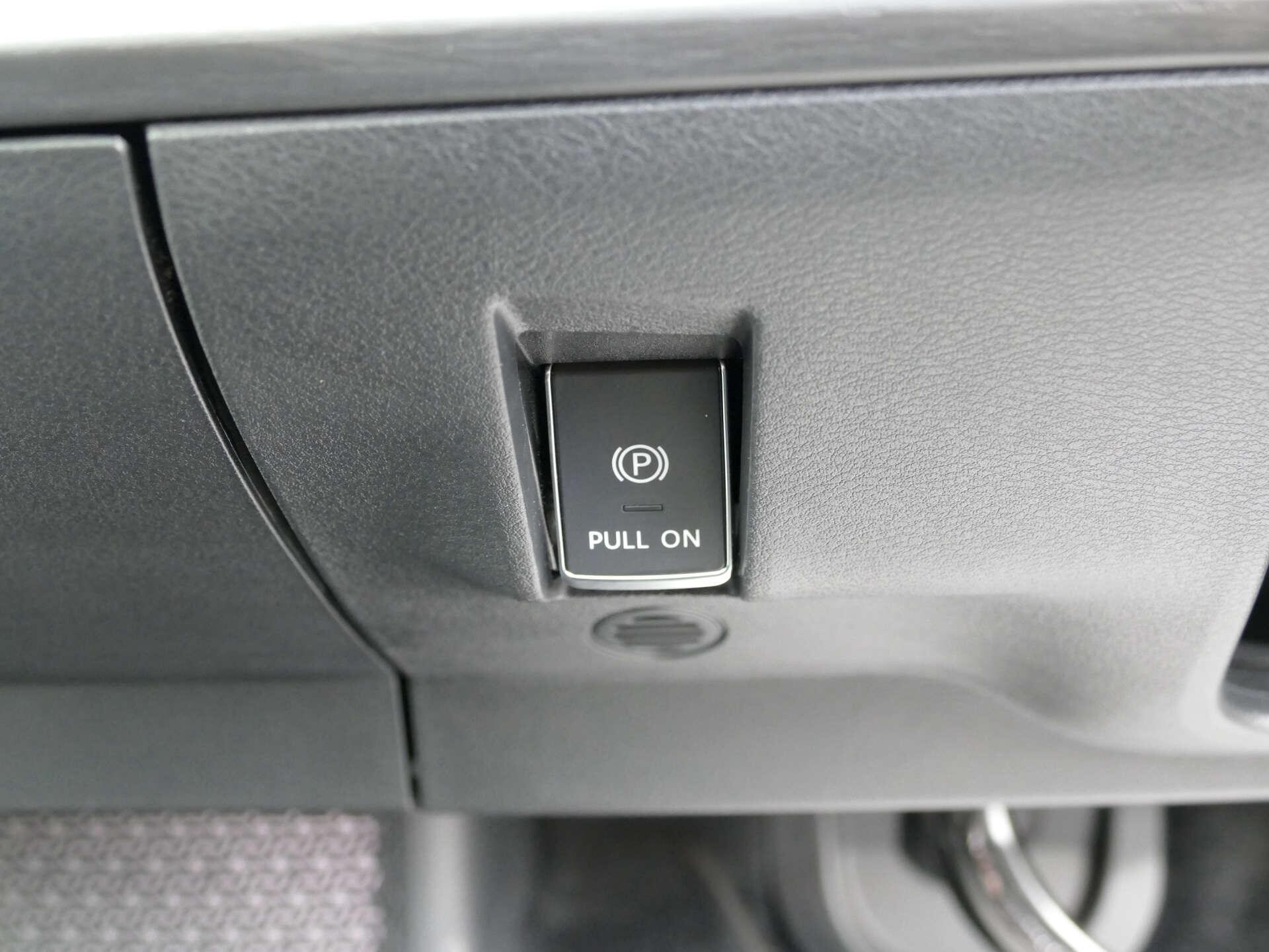 Nissan Ariya view 52