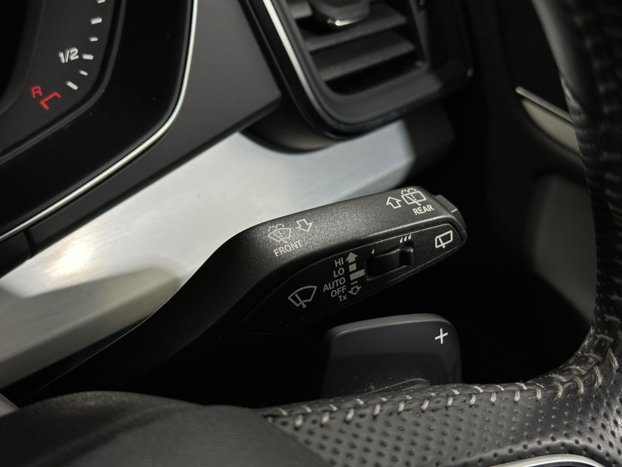 Audi Audi Q5 view 17
