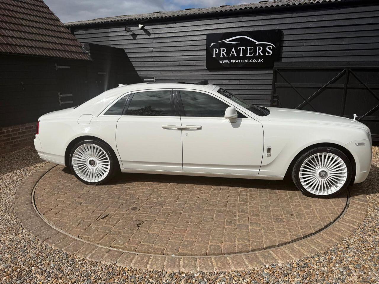 Rolls-Royce Ghost view 14