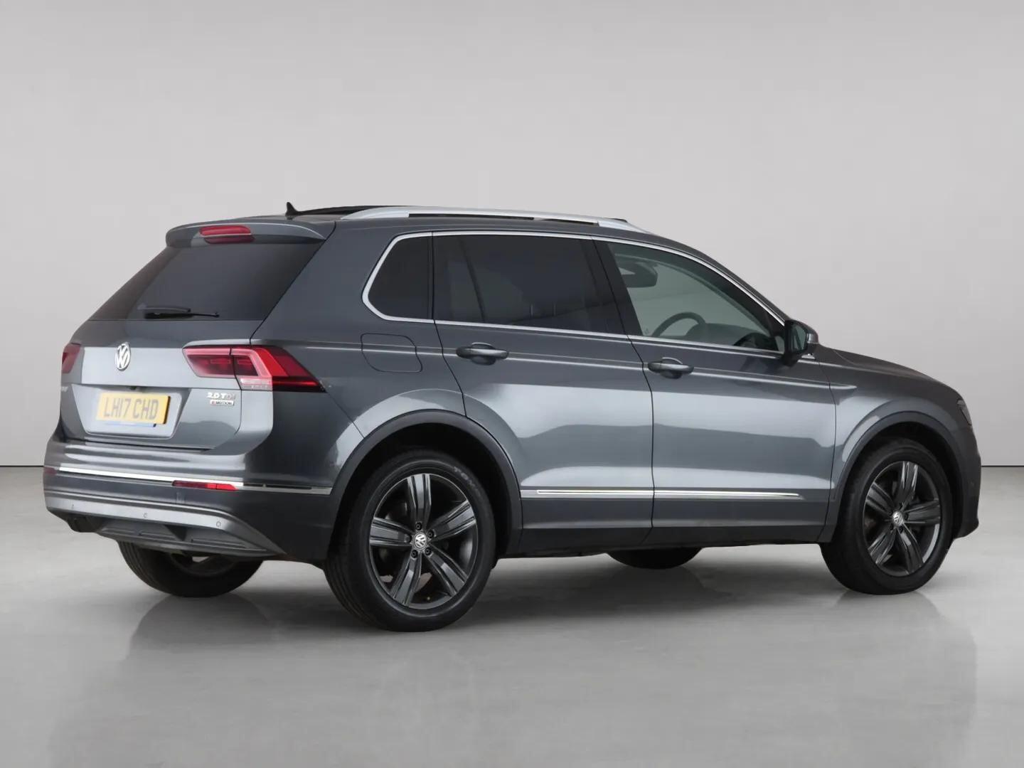 Volkswagen Tiguan view 8