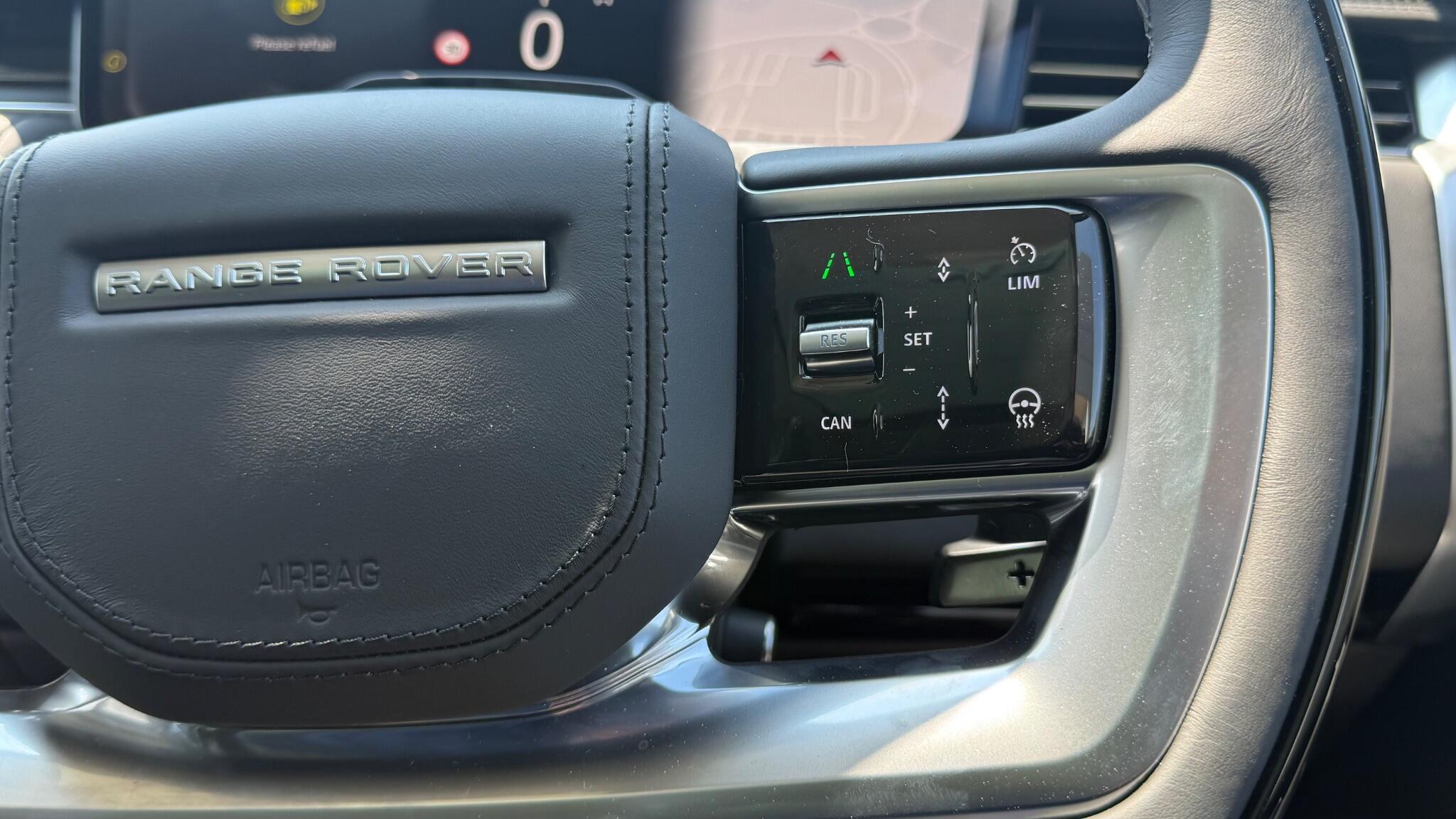 Land Rover Range Rover view 24
