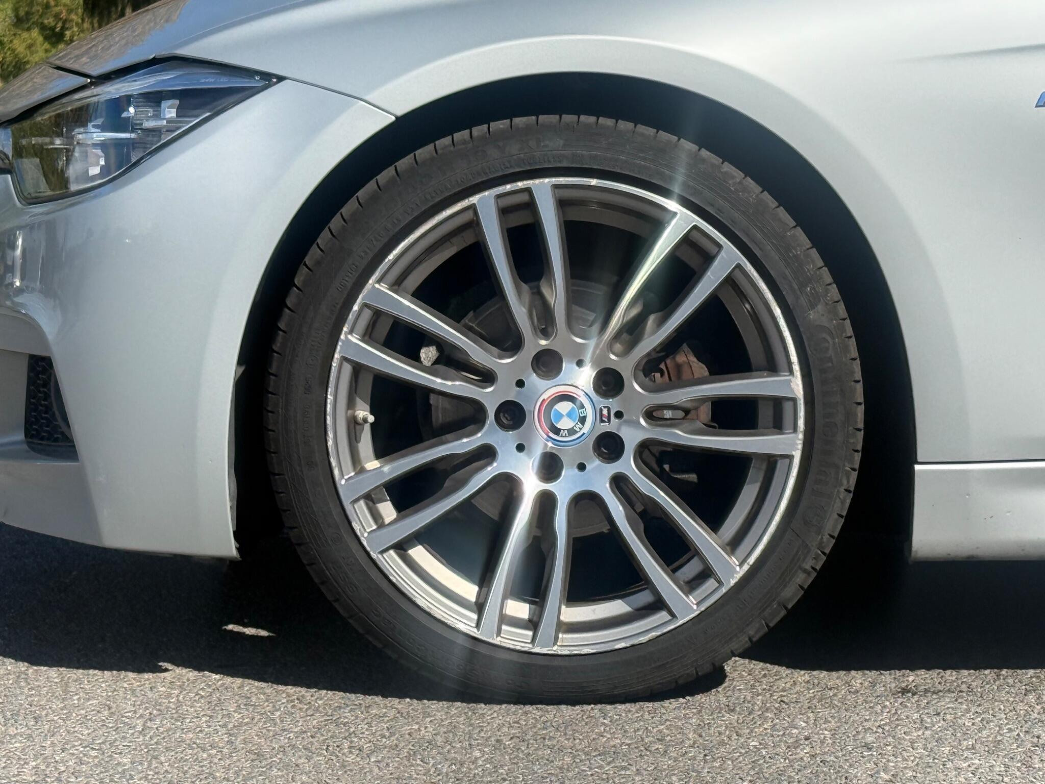 BMW 3 Series view 31