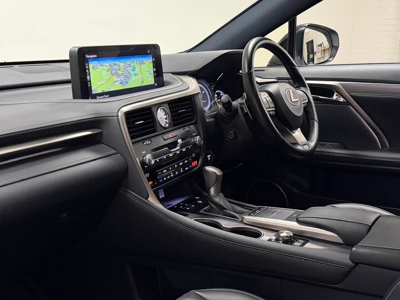 Lexus RX view 23