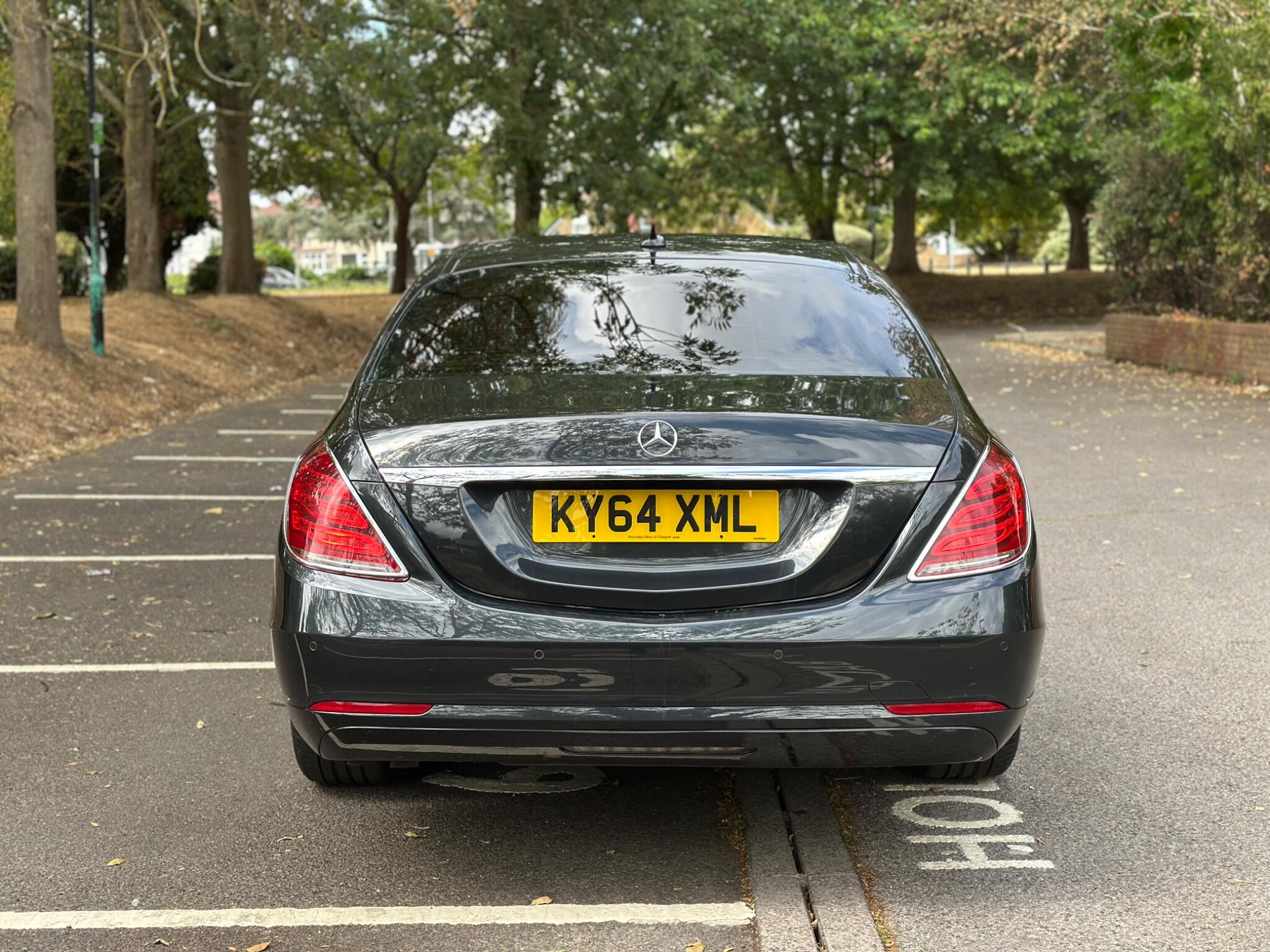 Mercedes-Benz S-Class view 4