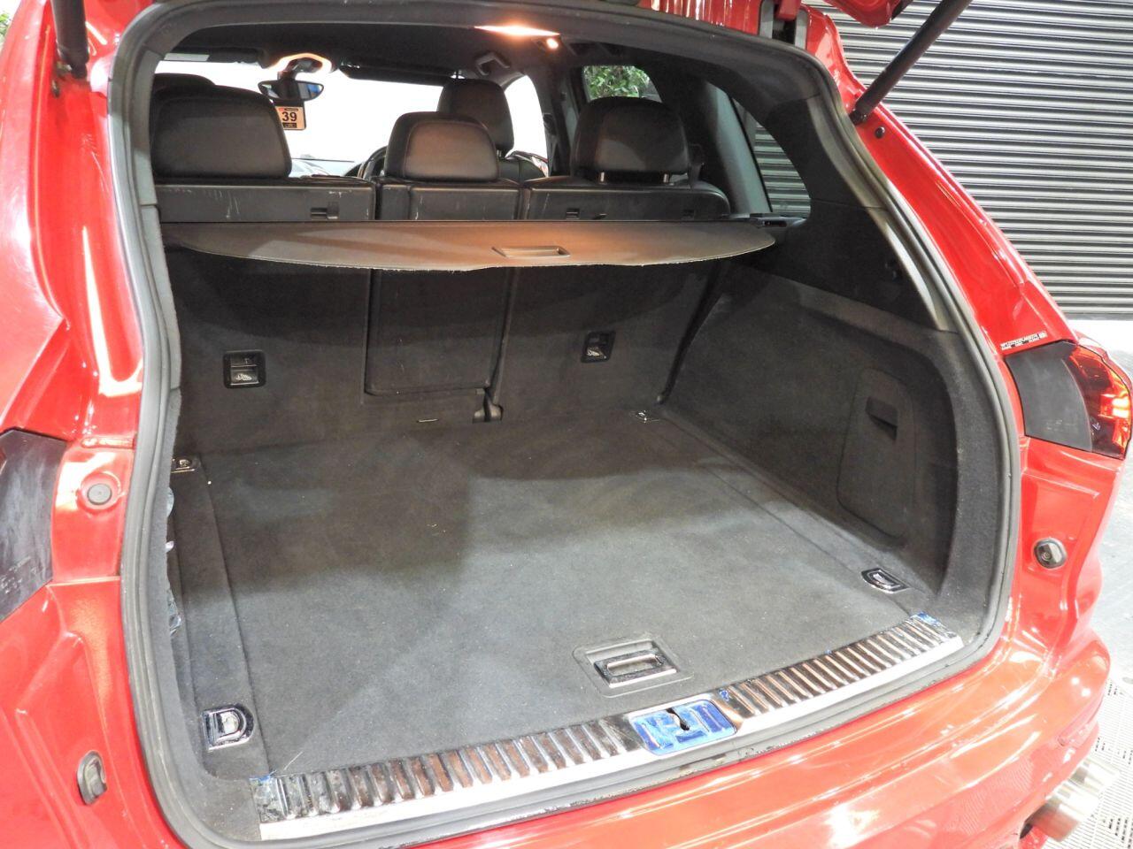 Porsche Cayenne view 42