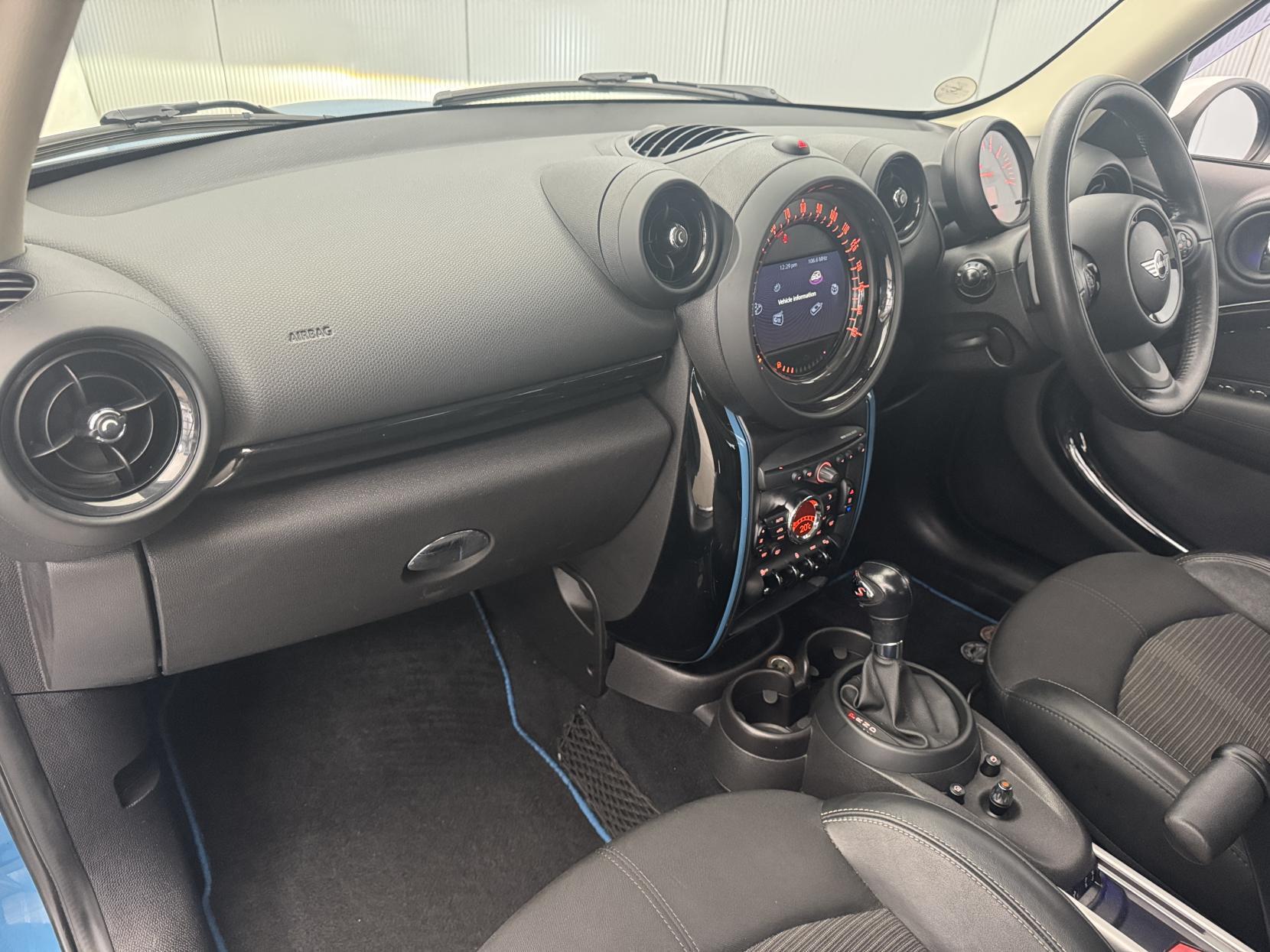 Mini Countryman view 60