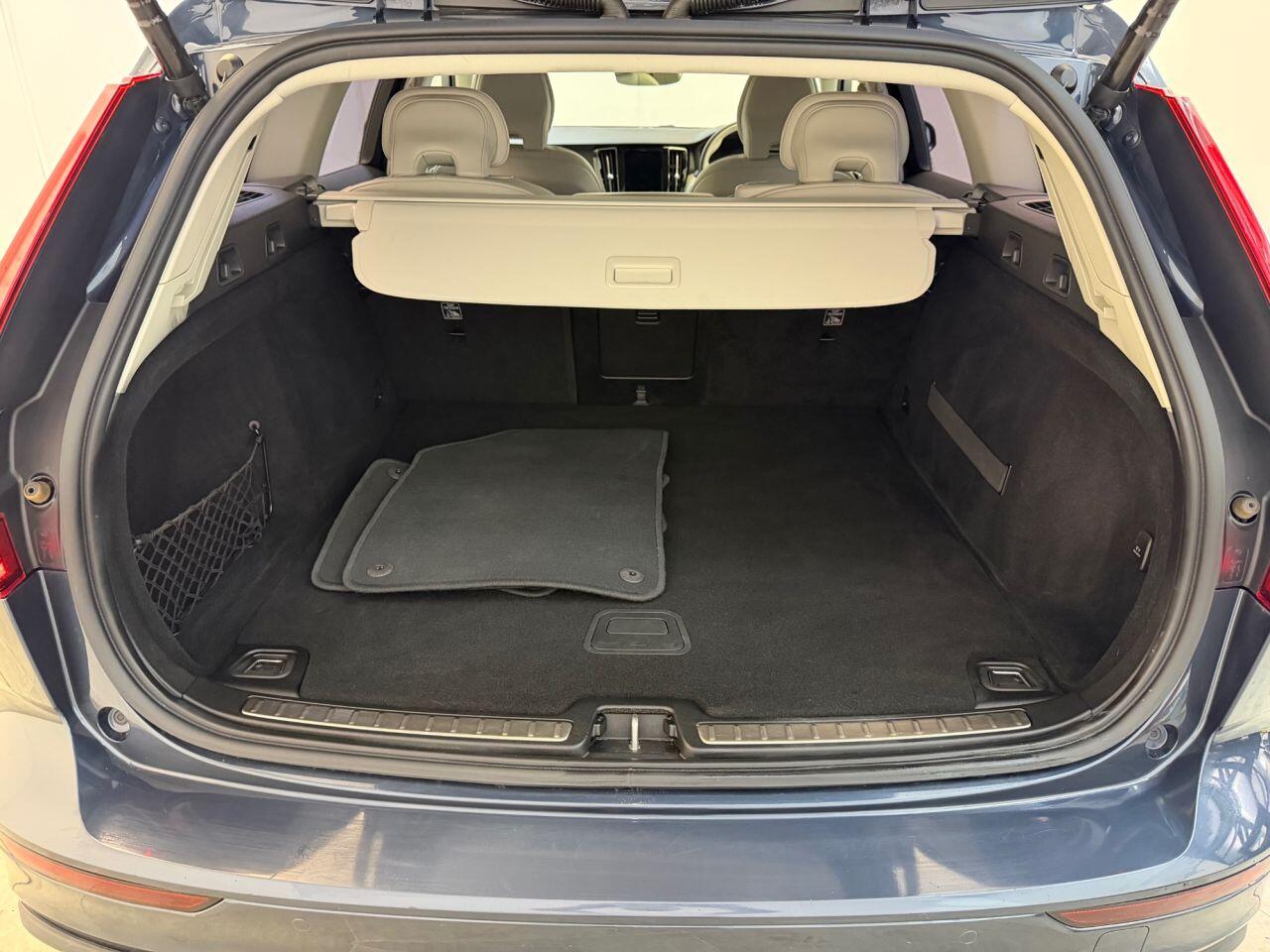 Volvo V60 view 30