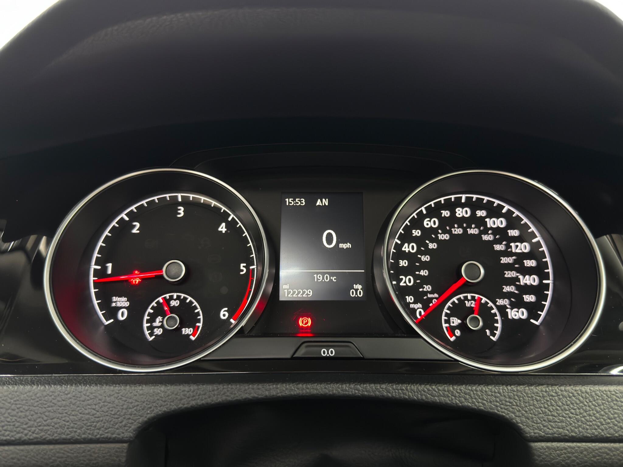 Volkswagen Golf view 20