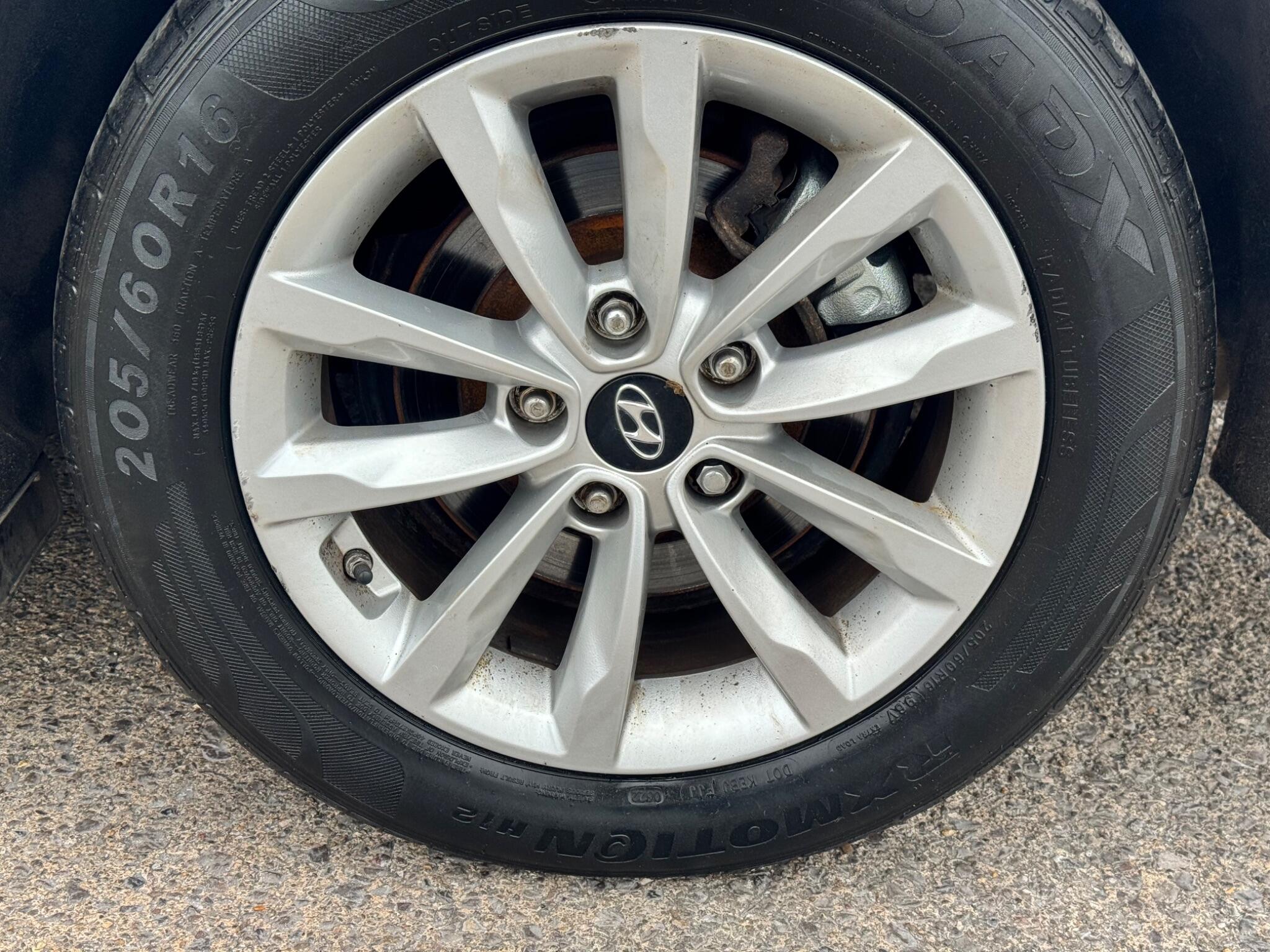 Hyundai i40 view 28