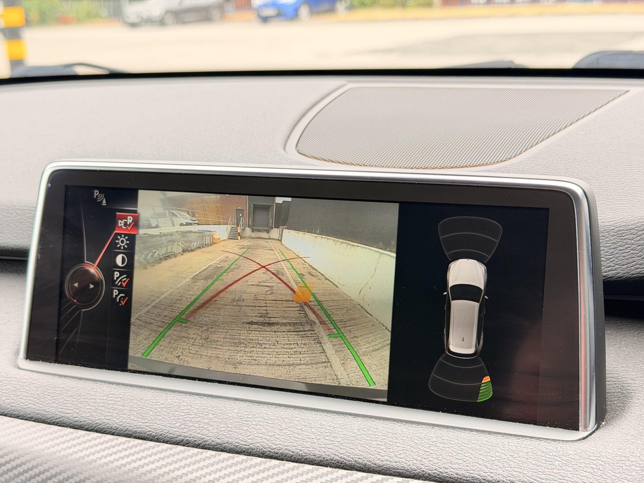 BMW X5 view 33