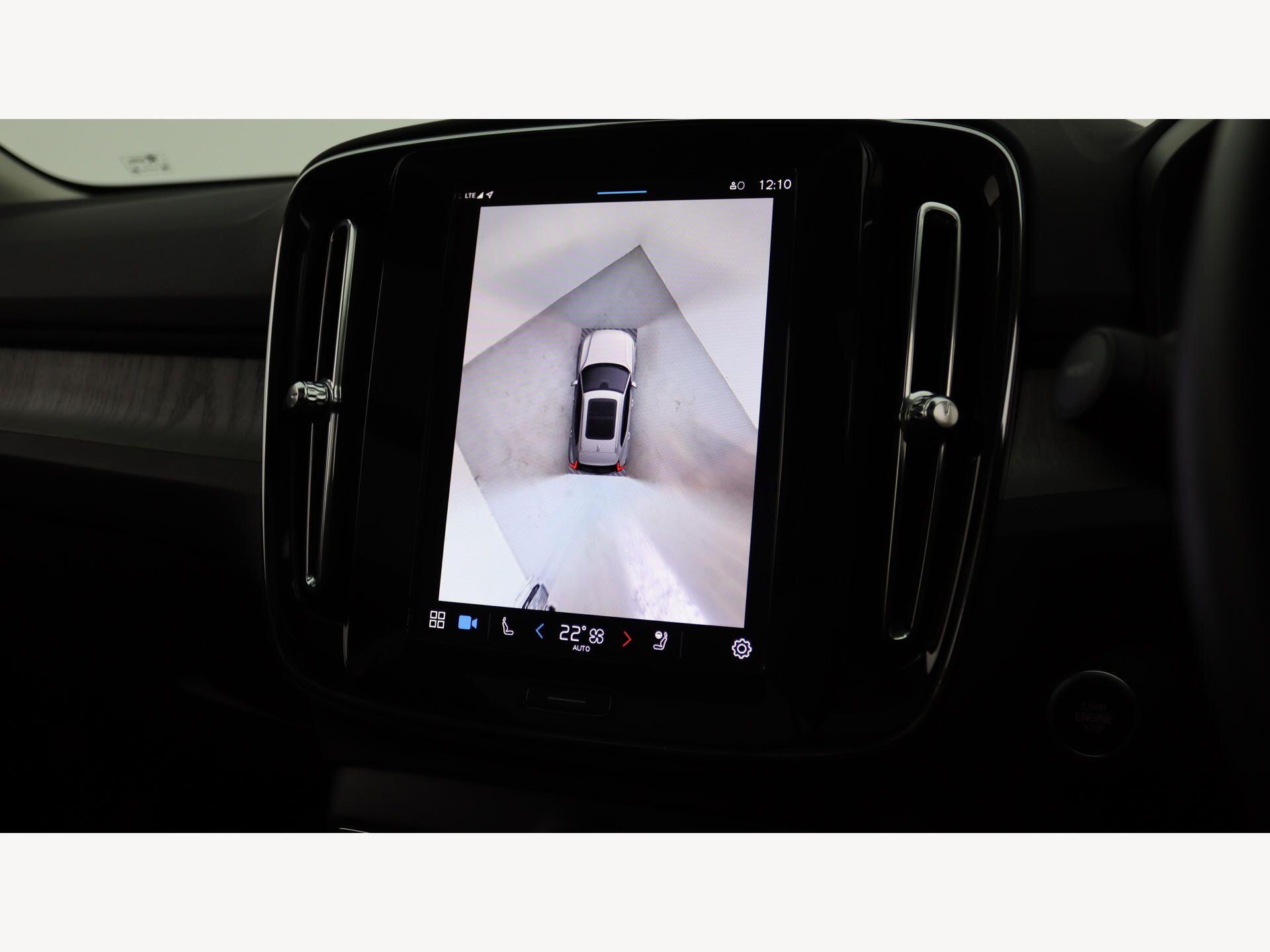 Volvo XC40 view 20