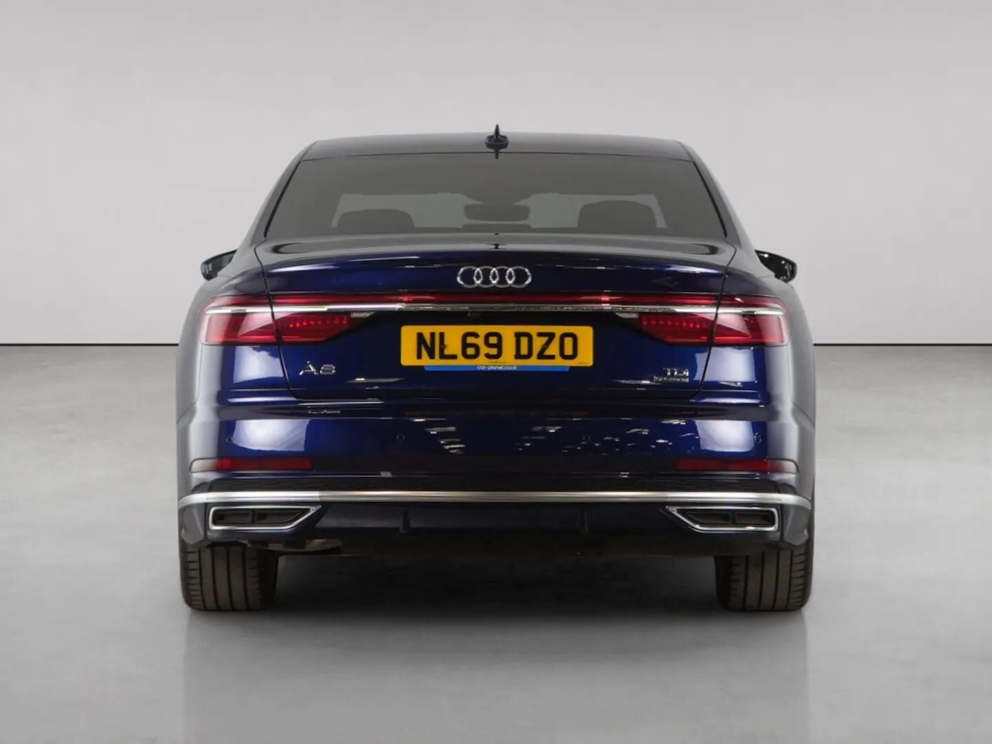 Audi A8 view 7