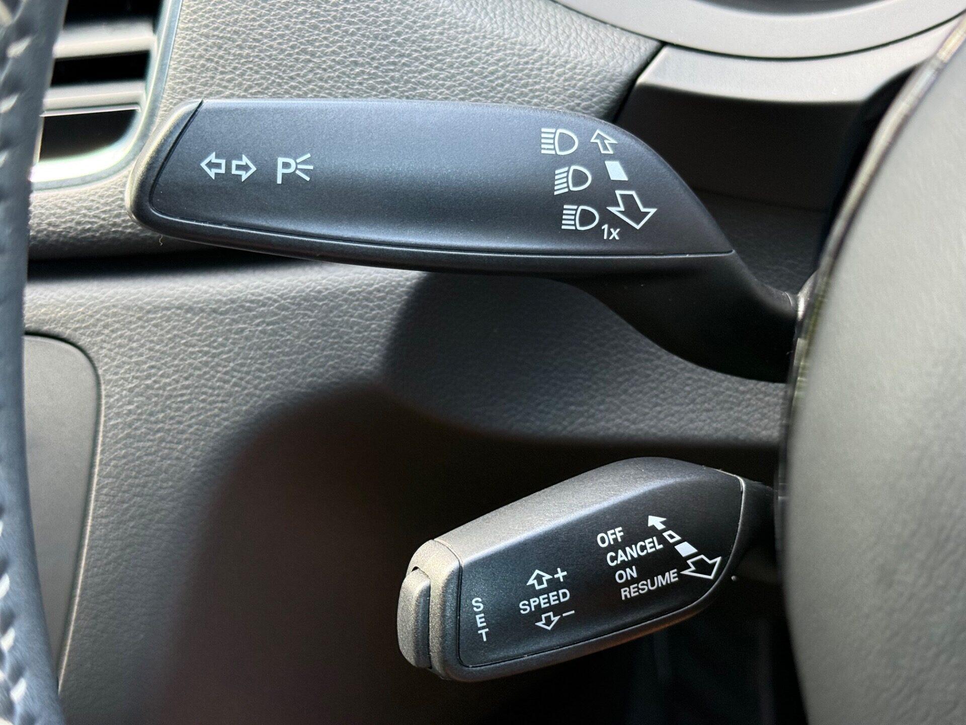 Audi Q3 view 39