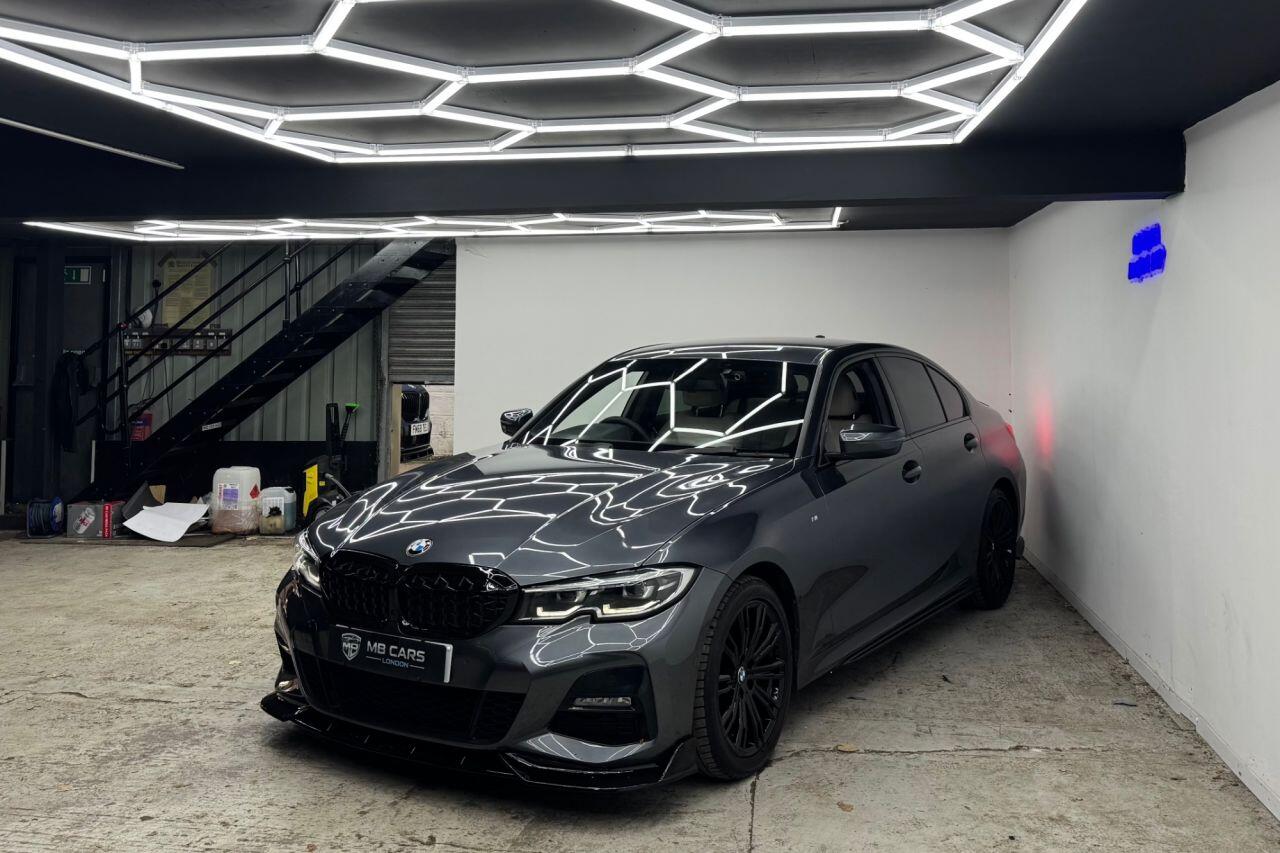 BMW 3 Series view 9