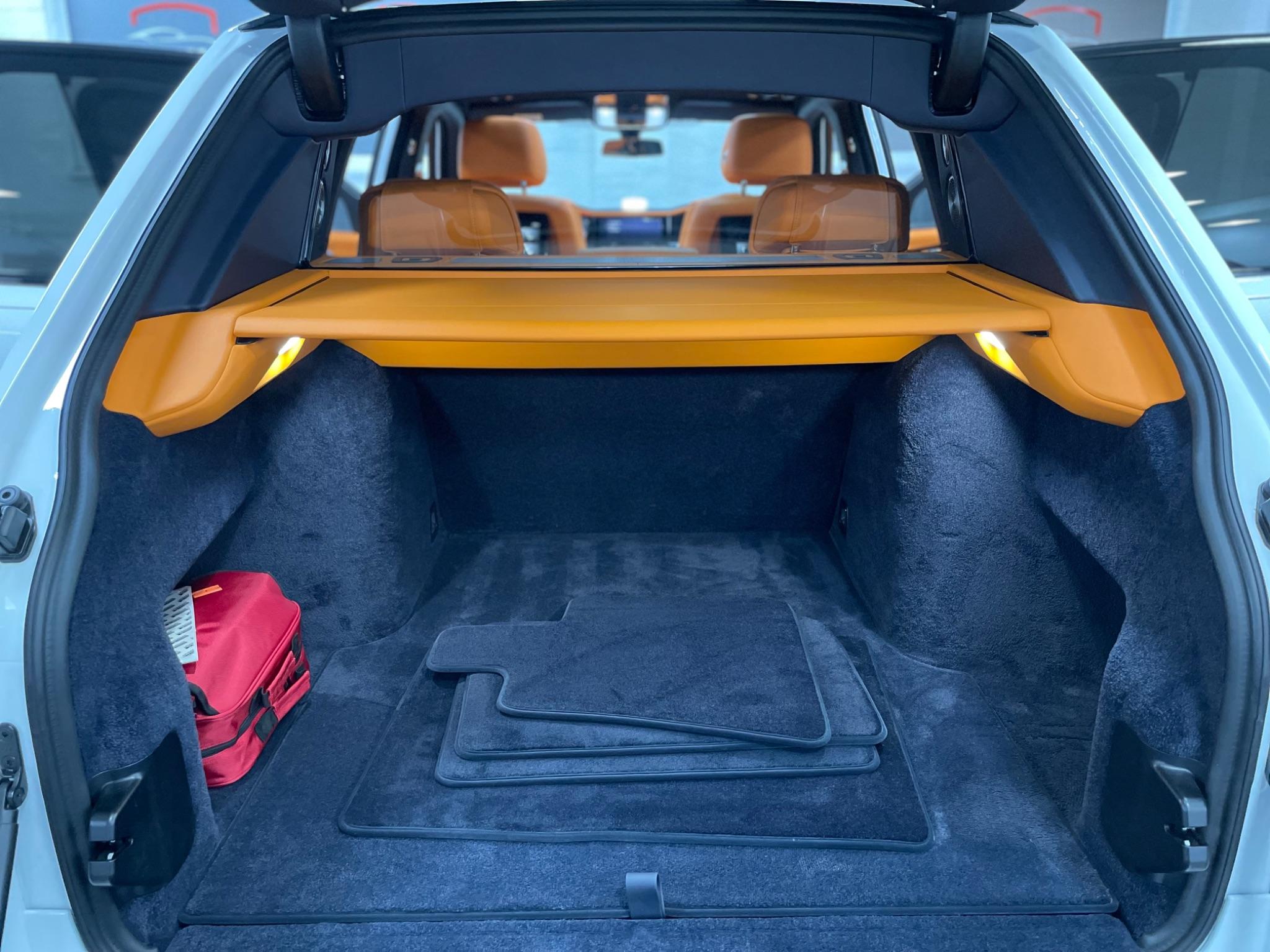 Rolls-Royce Cullinan view 37