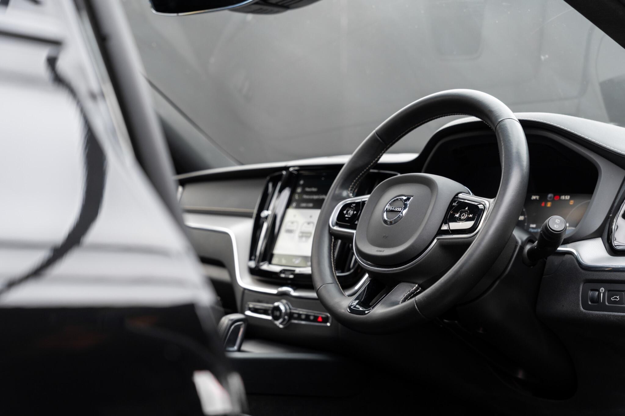 Volvo XC60 view 24