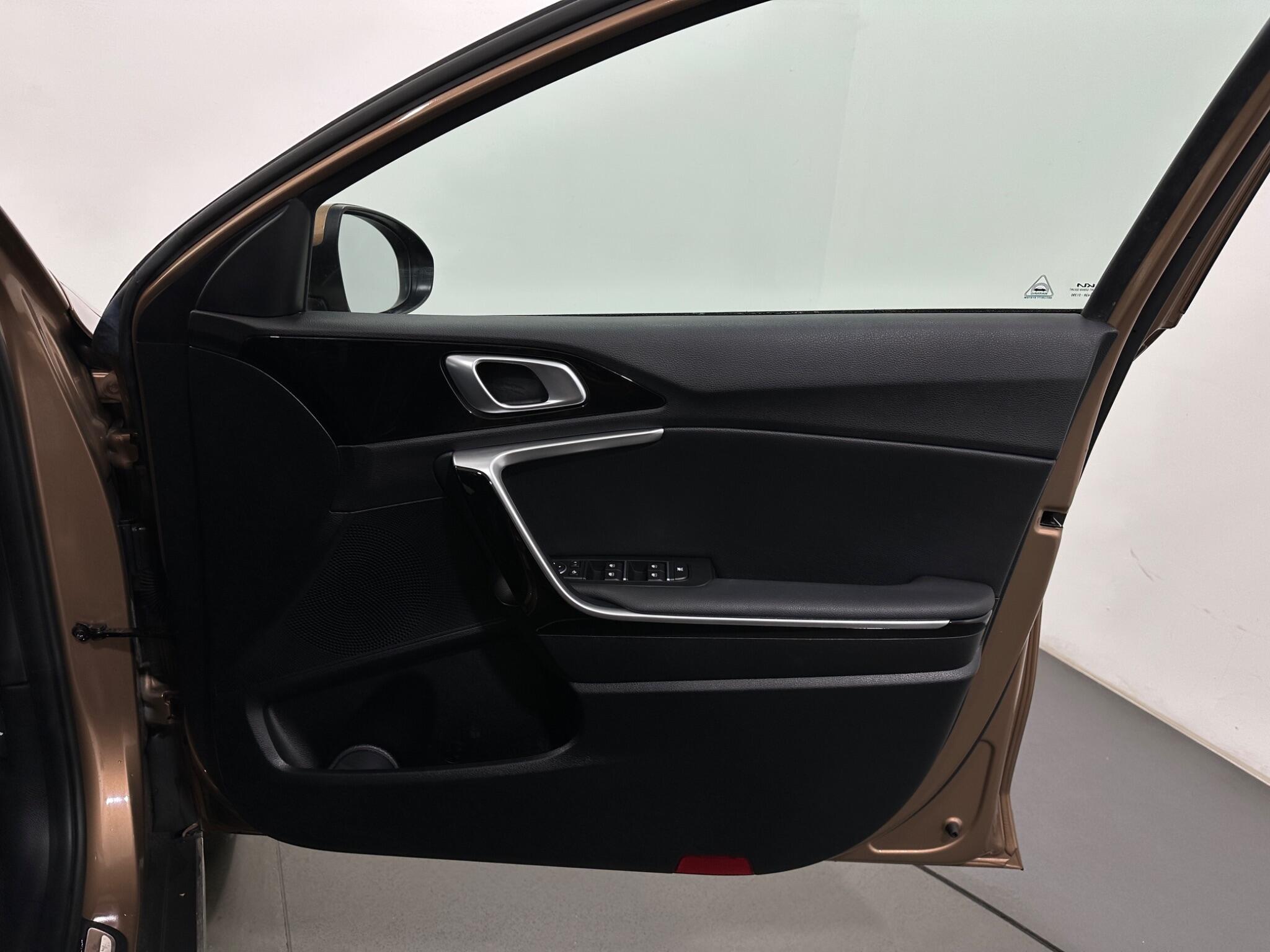 Kia Xceed view 33