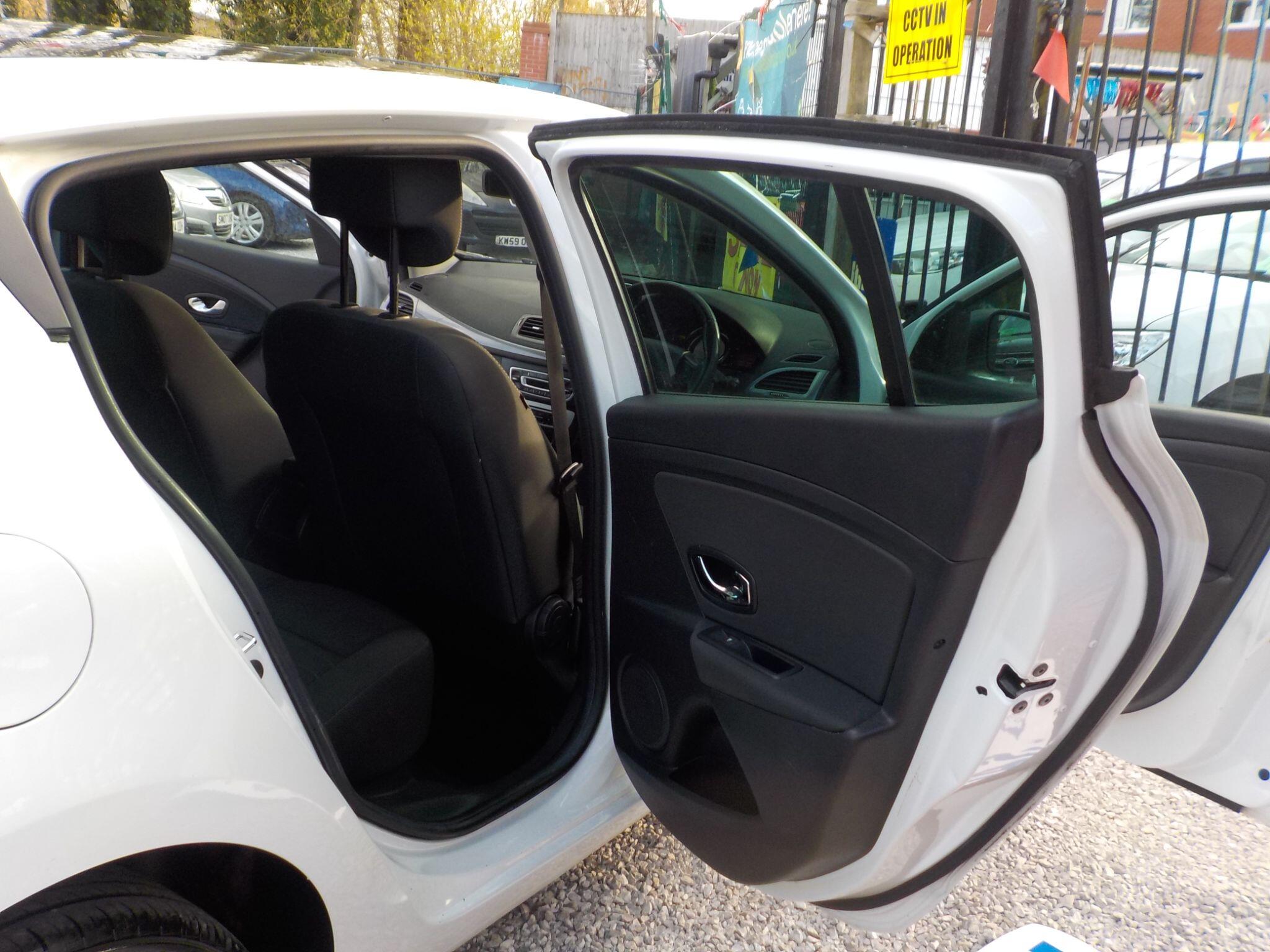 Renault Megane 1.5 dCi Limited Nav Euro 6 (s/s) 5dr