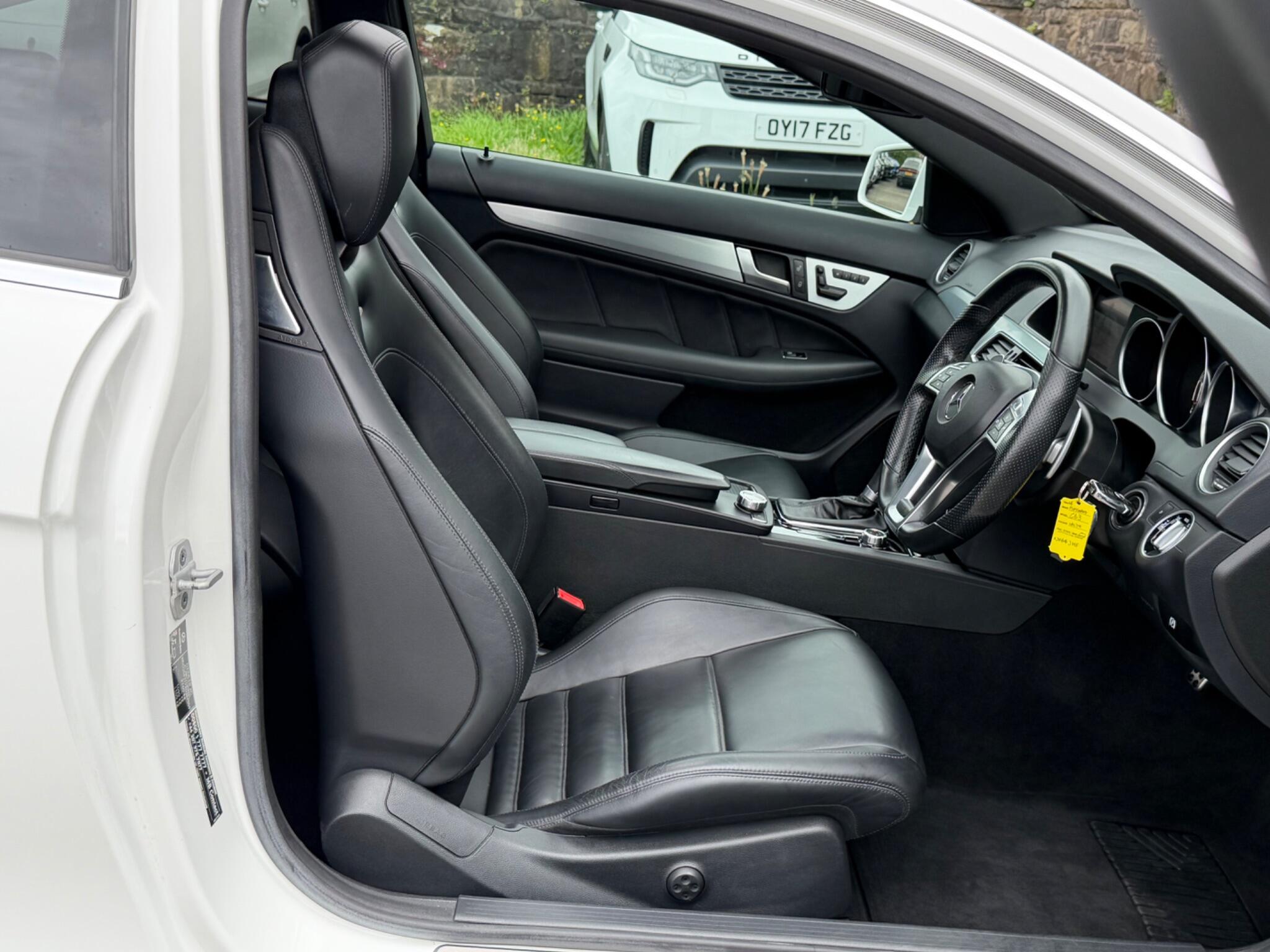 Mercedes-Benz C-Class view 17
