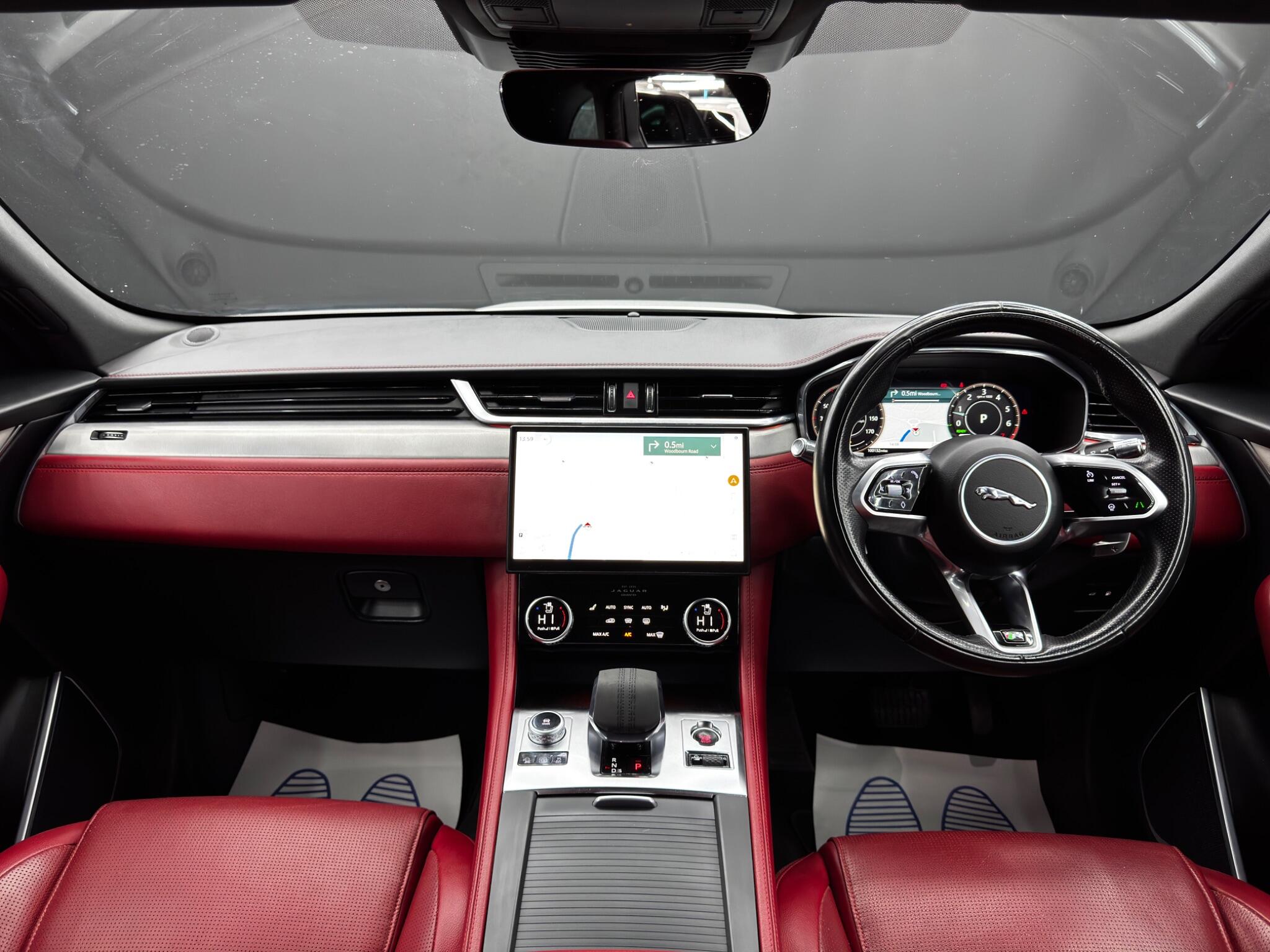 Jaguar F-Pace view 10