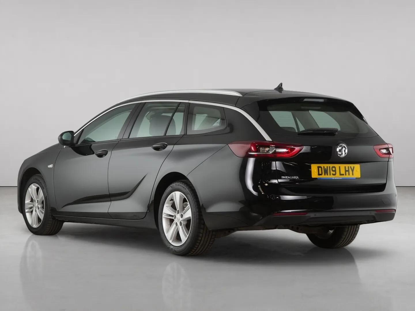 Vauxhall Insignia view 10