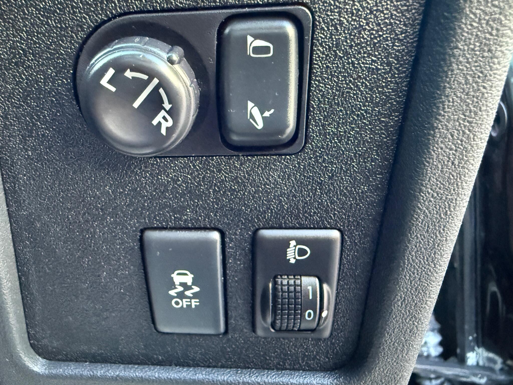 2012 Nissan Qashqai image 25