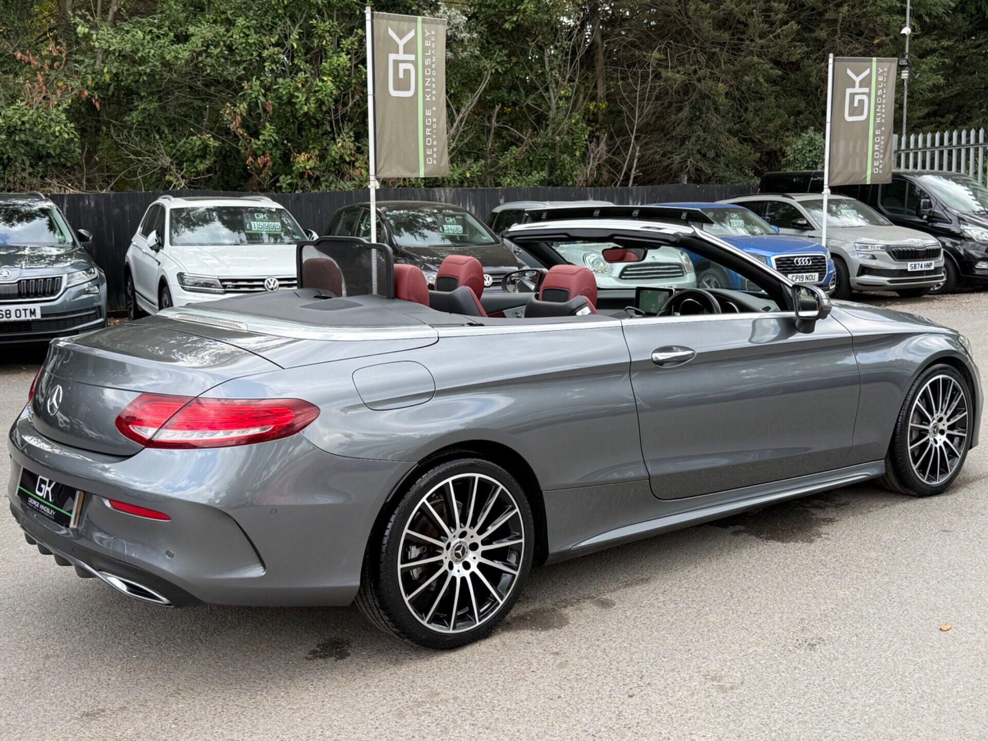 Mercedes-Benz C-Class view 29