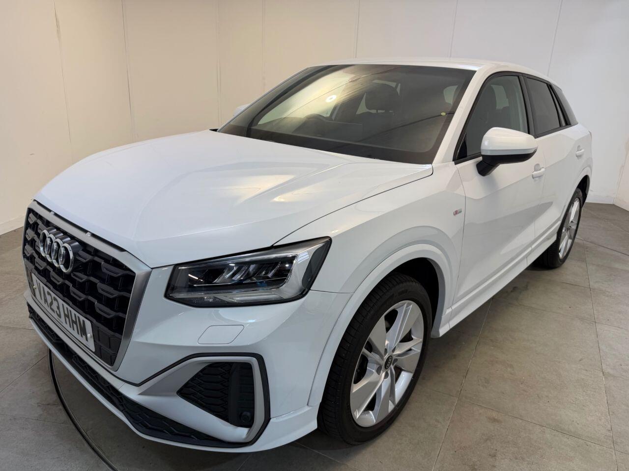 Audi Q2 view 48