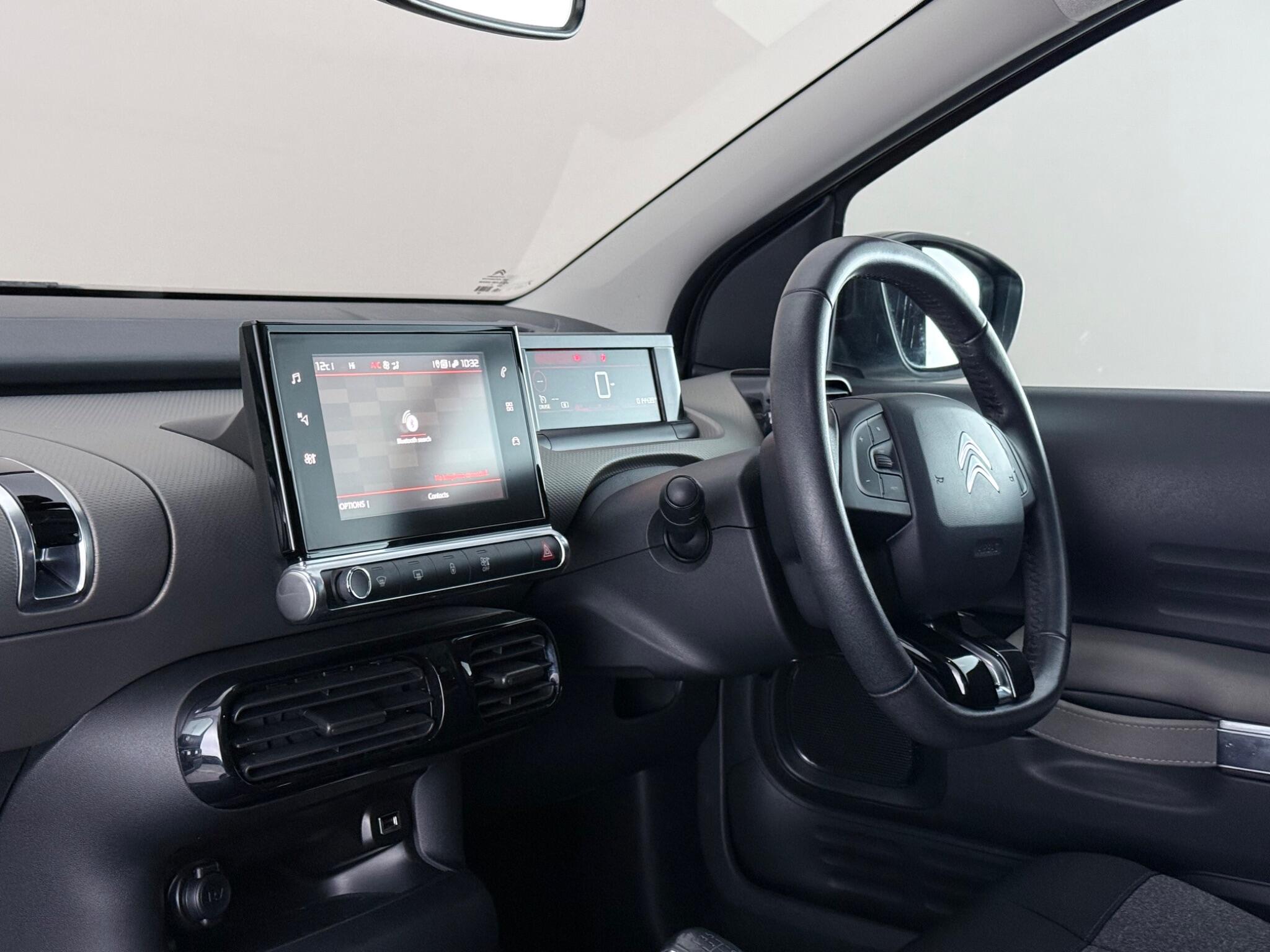 Citroen C4 Cactus view 13
