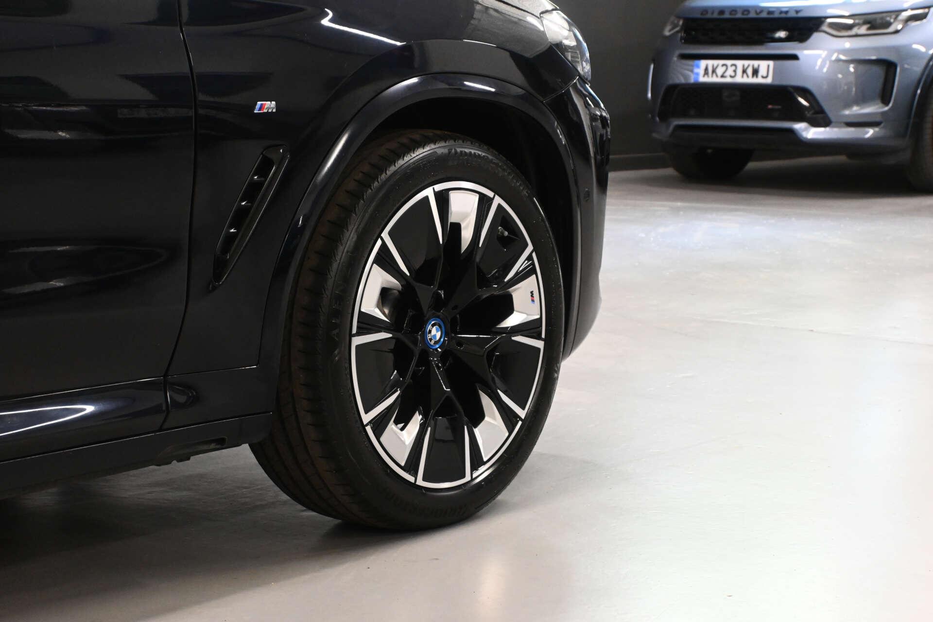BMW Ix3 view 25