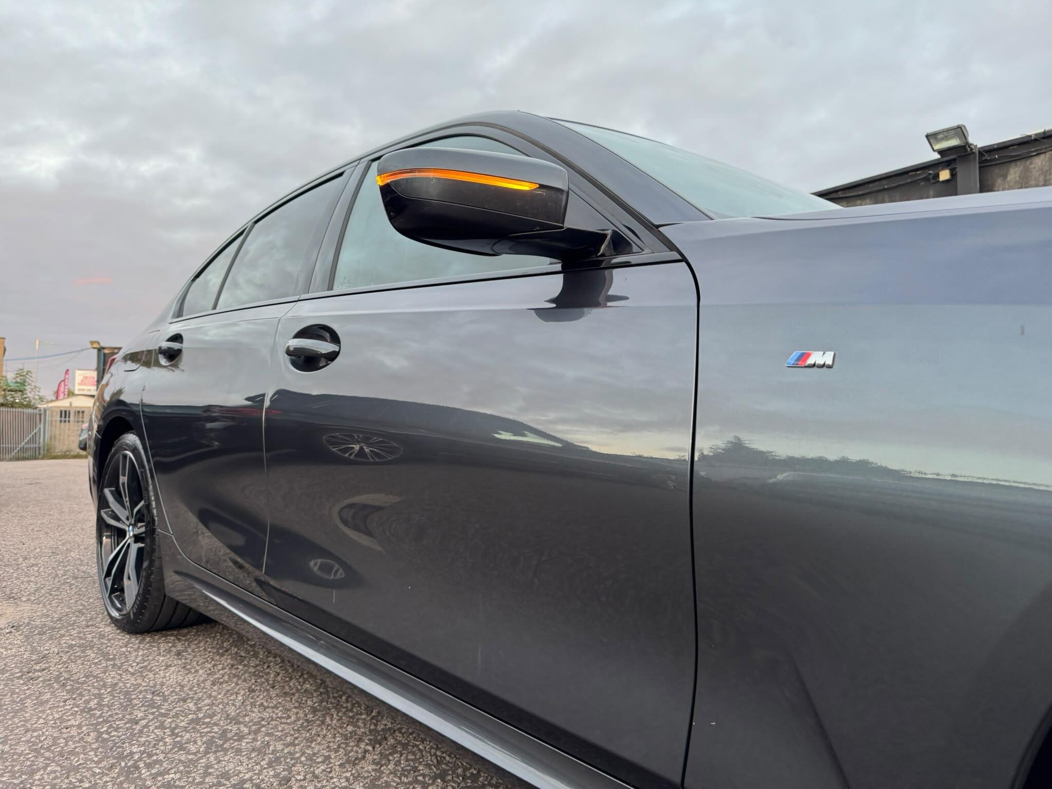 BMW 3 Series view 38