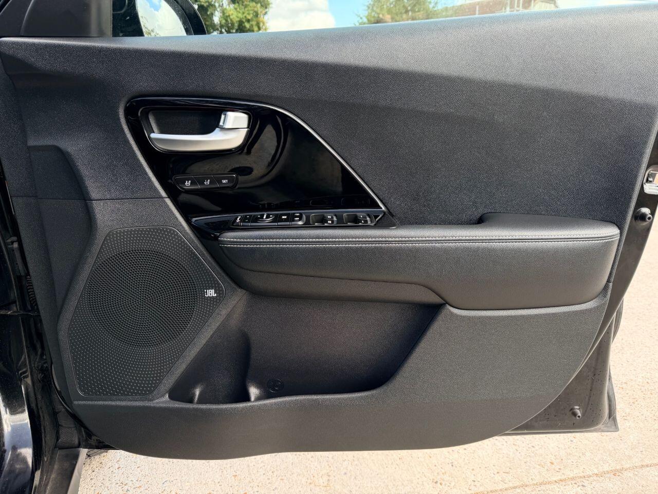 Kia Niro view 14