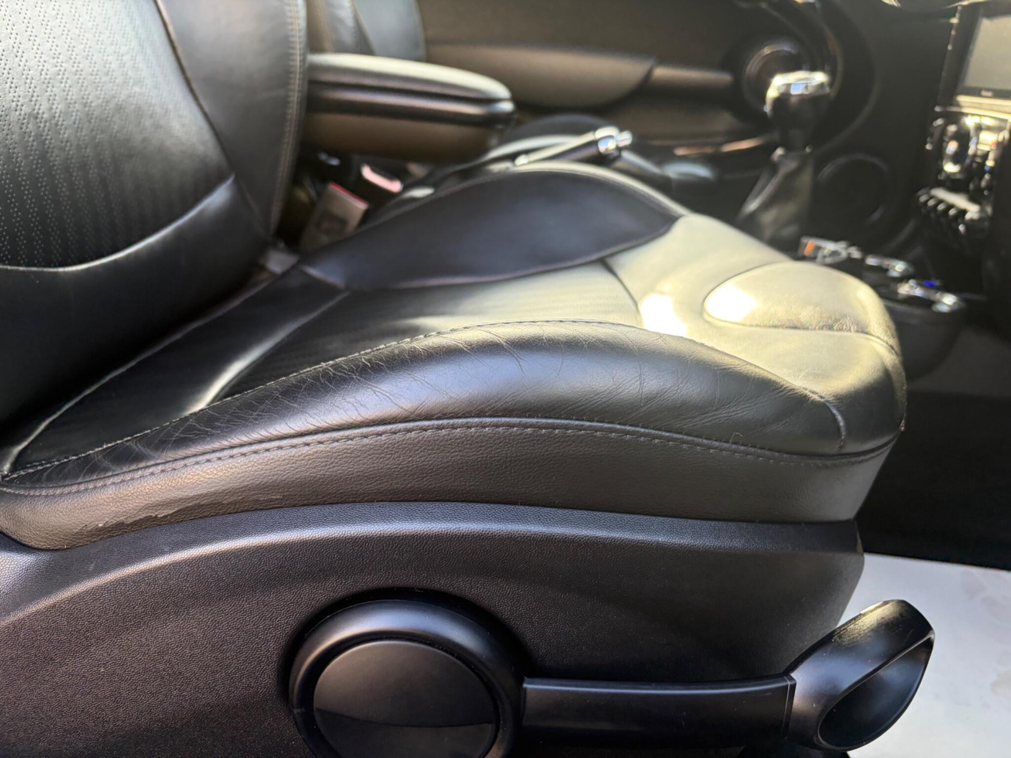 Mini Hatch view 39
