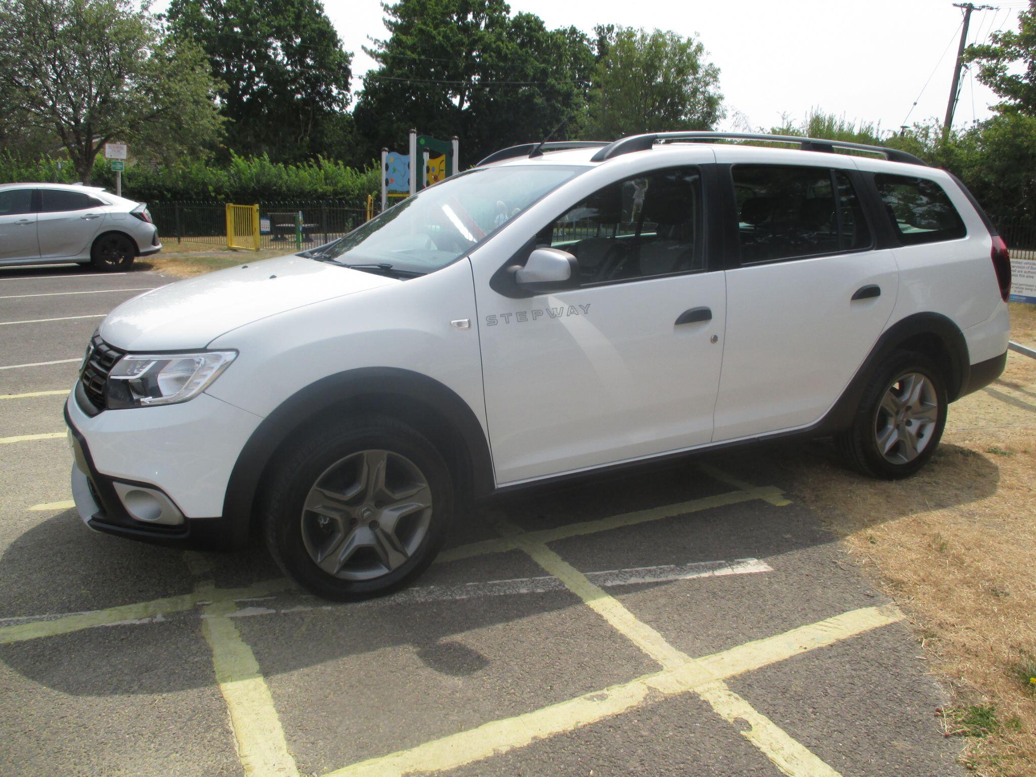 Dacia Logan MCV Stepway view 18