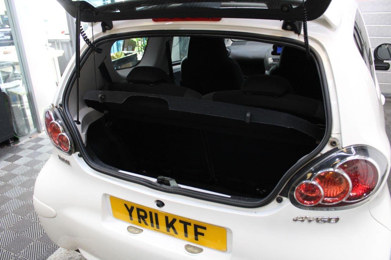 Toyota Aygo view 12