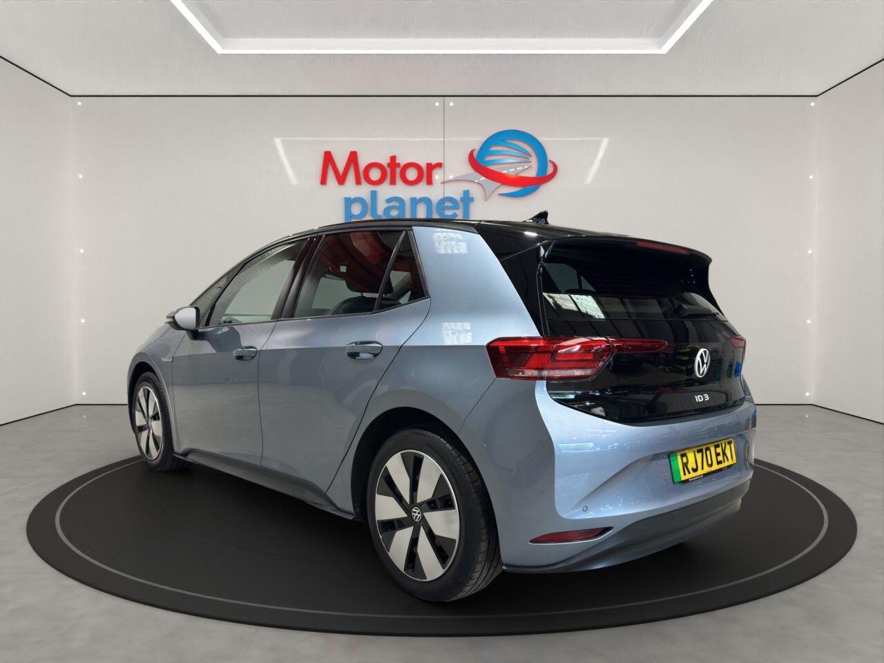 Volkswagen Id.3 view 8