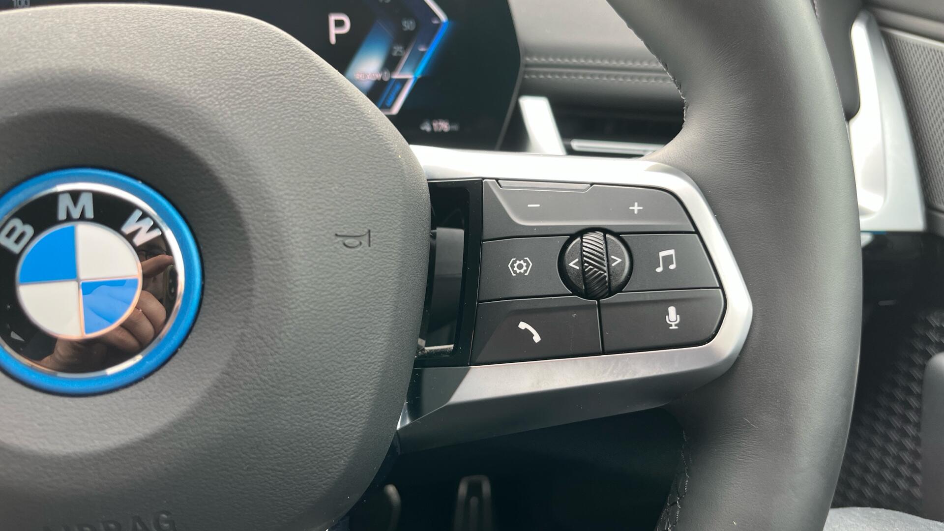 BMW iX1 view 18
