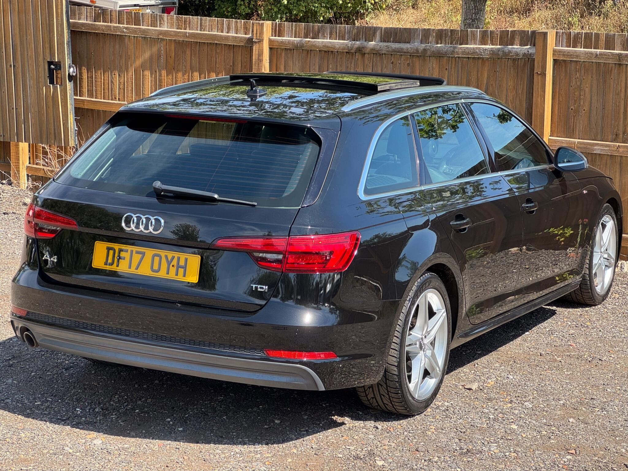 Audi A4 view 10