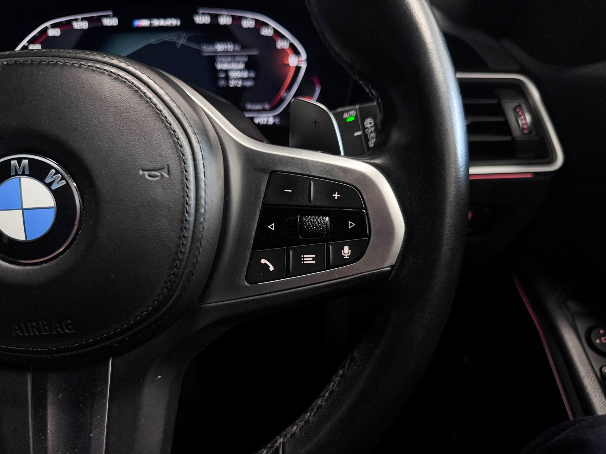 BMW 3 Series view 16