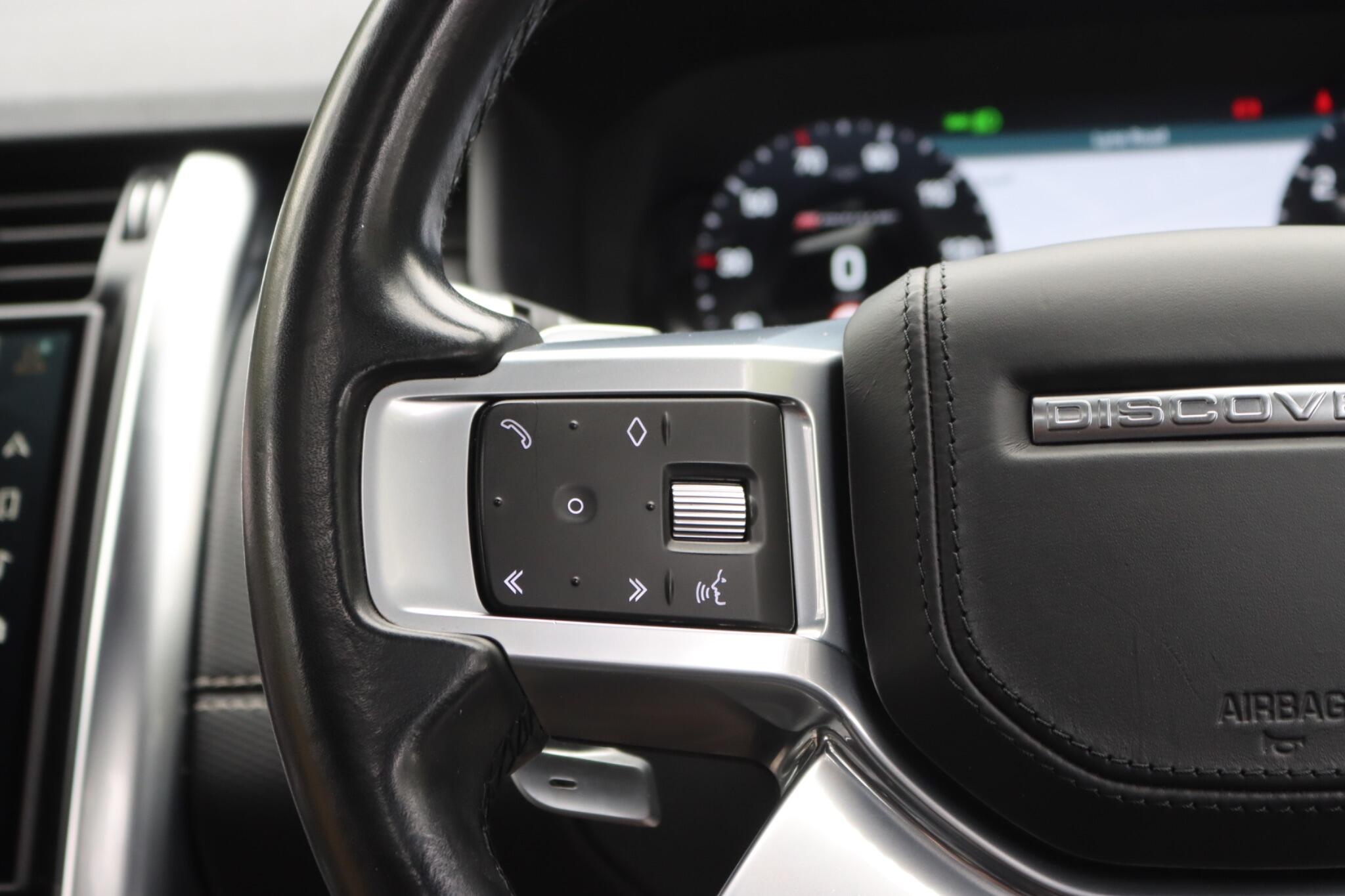 Land Rover Discovery view 33