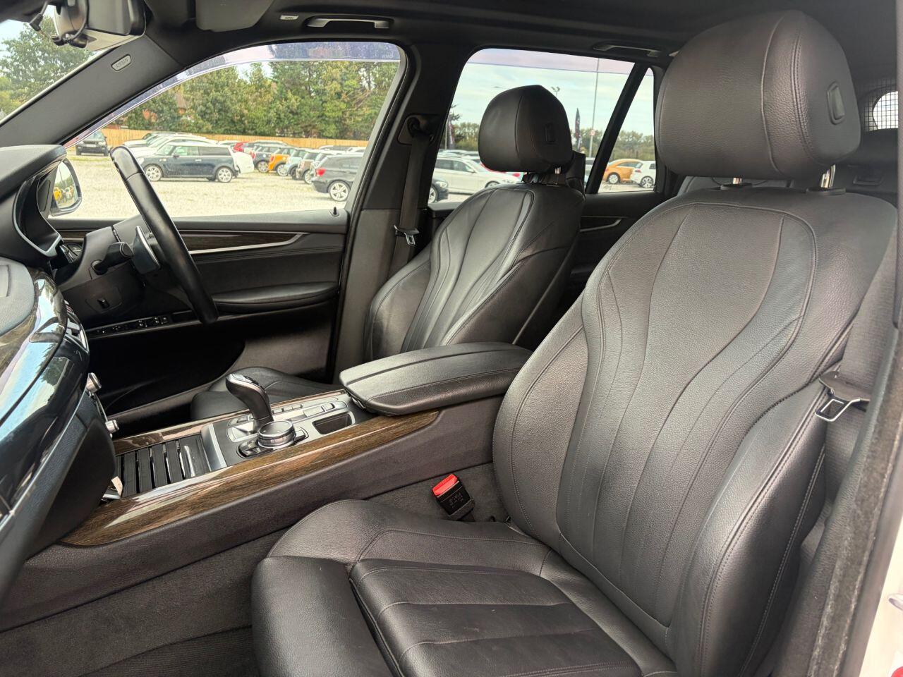 BMW X5 view 20